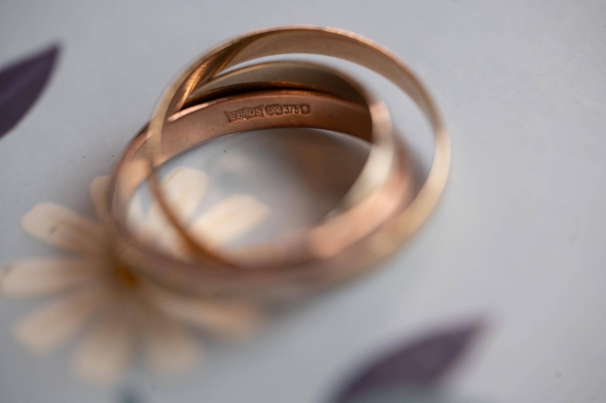 Vintage Russian Tri-Gold Wedding band 9ct Gold, 7mm Band Size UK O / US 7.5 9K England Assayed Jewelry