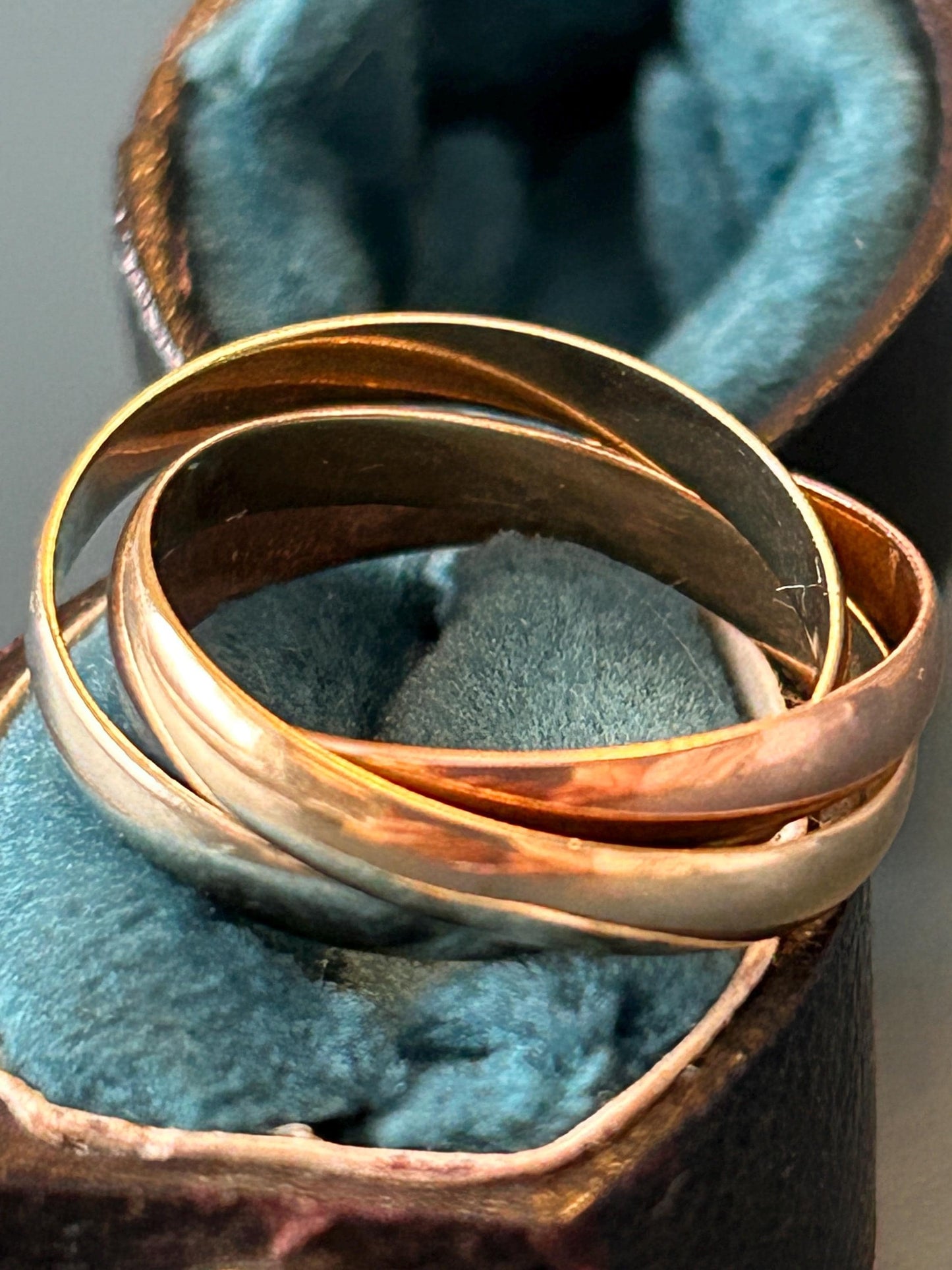 Vintage Russian Tri-Gold Wedding band 9ct Gold, 7mm Band Size UK O / US 7.5 9K England Assayed Jewelry