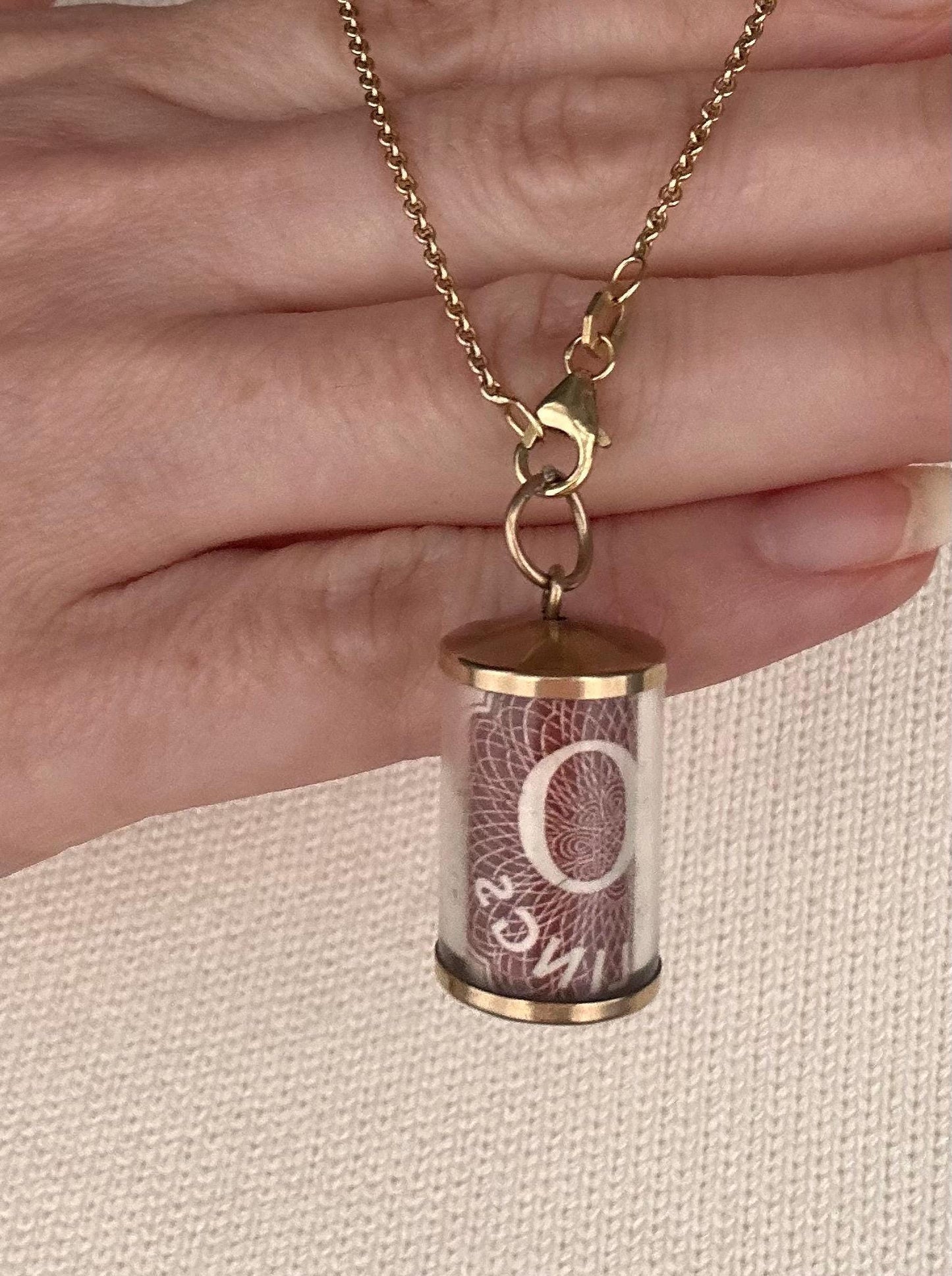 Mid-Century Vintage '10 Shillings' Charm 9ct, Gold Money Charm Pendant: British Hallmarked Gift, Retro 1960s Jewellery 'Emergency' money