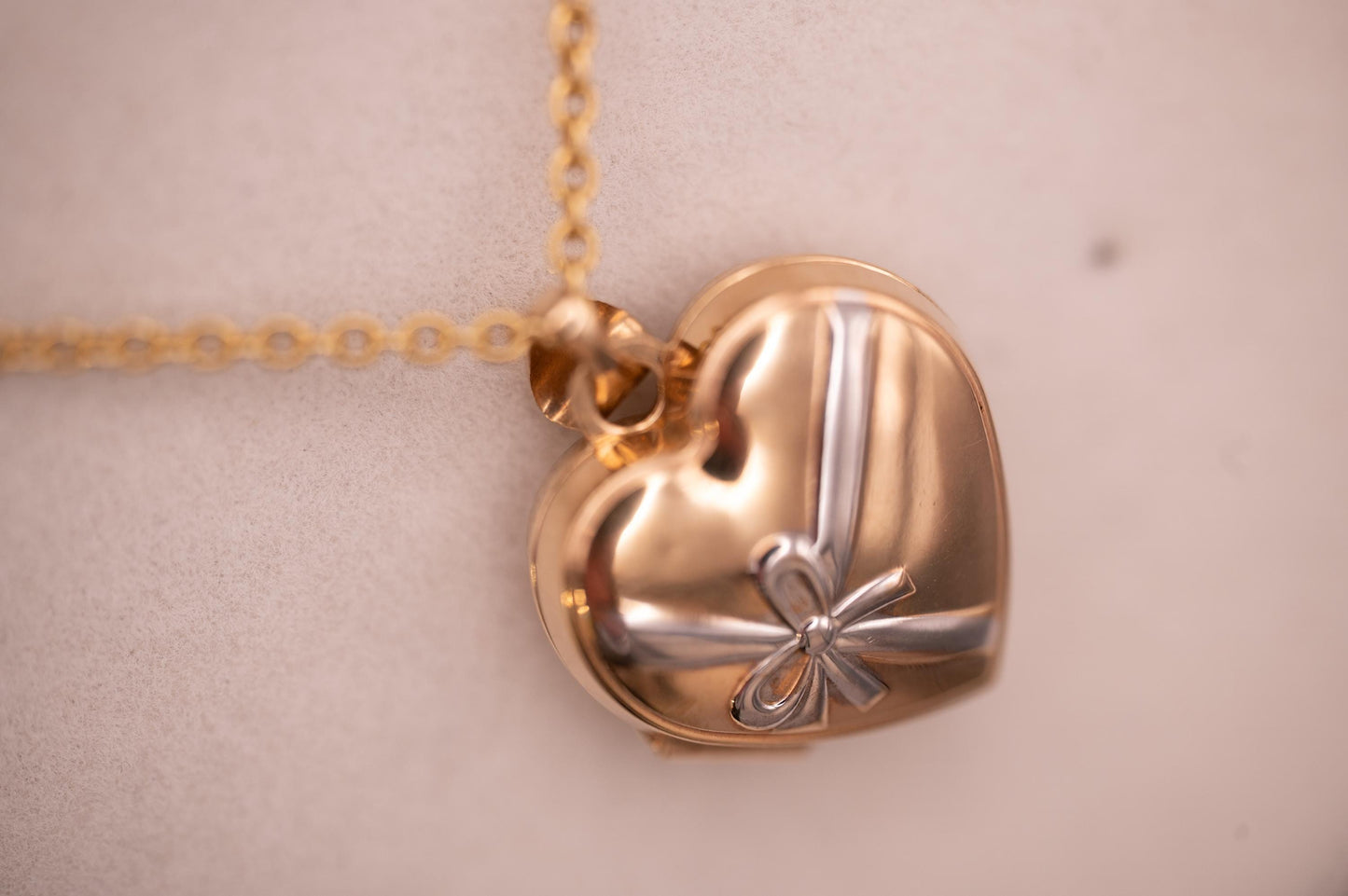 Heart with Bow Locket Jewellery, 9ct Gold Heart Locket White Gold Detail, Photo Jewelry Keepsake
