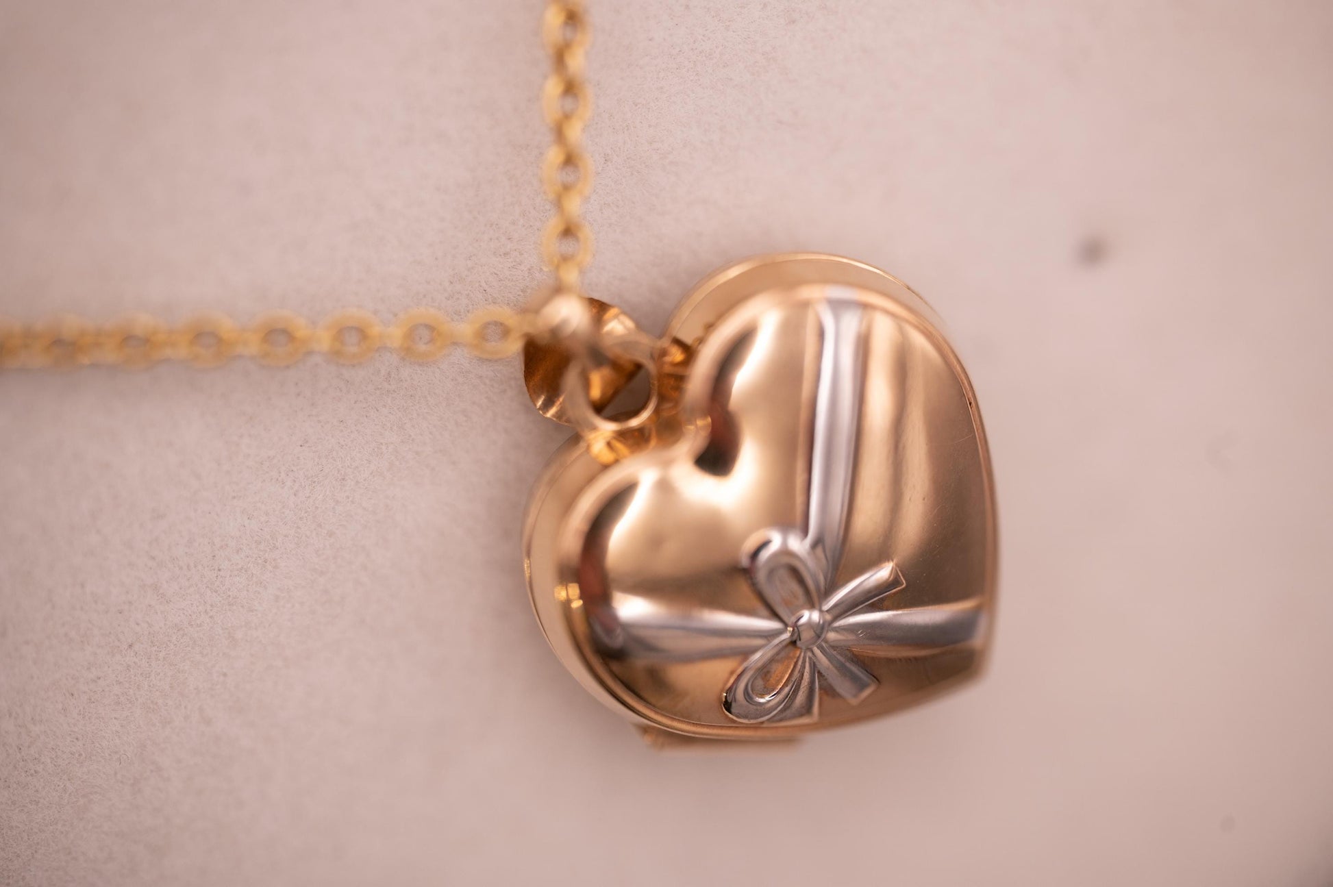 Heart with Bow Locket Jewellery, 9ct Gold Heart Locket White Gold Detail, Photo Jewelry Keepsake