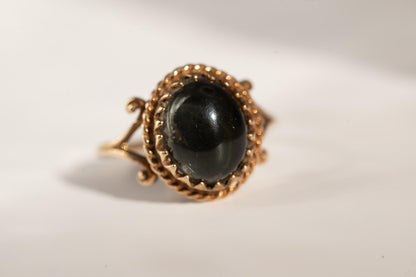 Vintage 9ct Rock Crystal / Rope Border with ornate shoulders. Unusual Ring 9k 1960s Jewellery