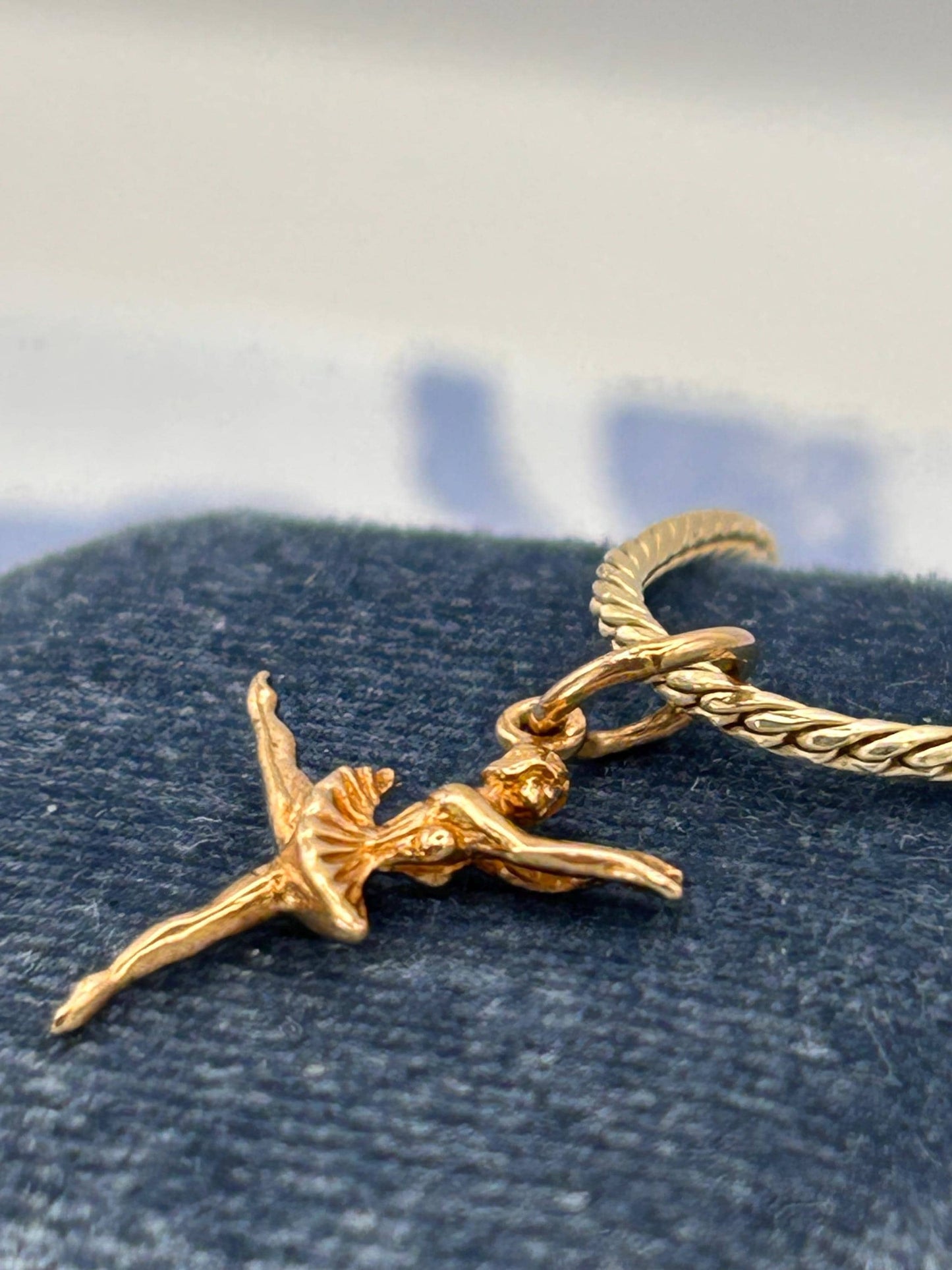 A Delightful Vintage 9ct Yellow Gold Dancing Ballerina Charm / Pendant 9k, Collectors Charm for Bracelet/Pendant 9k