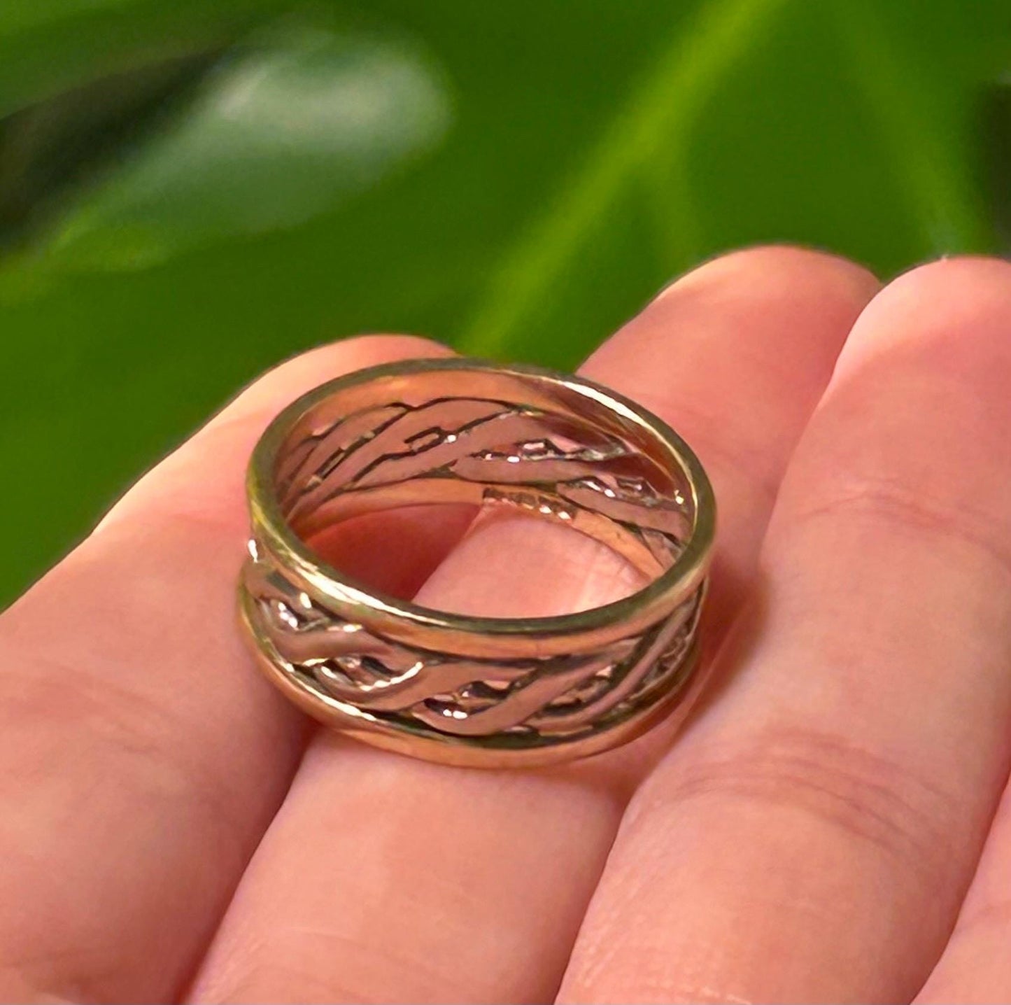 Vintage 9ct Gold Celtic Wedding Band, Unisex Ring, White and Yellow Gold 9k Ring, Unusual Band Stacking Ring Size UK- N / US- 7