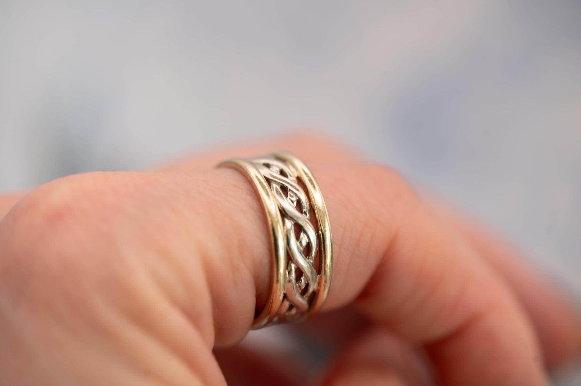 Vintage 9ct Gold Celtic Wedding Band, Unisex Ring, White and Yellow Gold 9k Ring, Unusual Band Stacking Ring Size UK- N / US- 7
