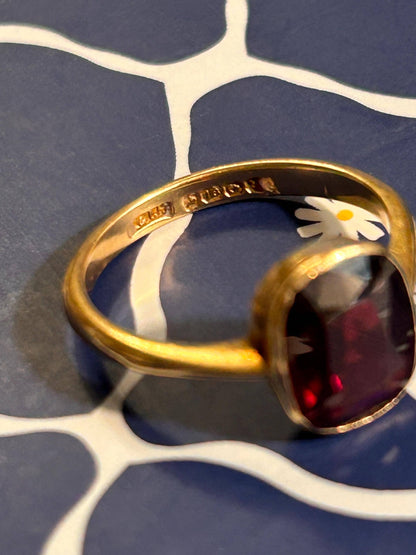 Genuine Antique 1909 Edwardian Rhodalite Garnet Ring - Solid 18ct Yellow Gold Estate Solitaire - Birmingham Assayed, Estate Jewelry 9k. 8.5