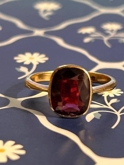 Genuine Antique 1909 Edwardian Rhodalite Garnet Ring - Solid 18ct Yellow Gold Estate Solitaire - Birmingham Assayed, Estate Jewelry 9k. 8.5