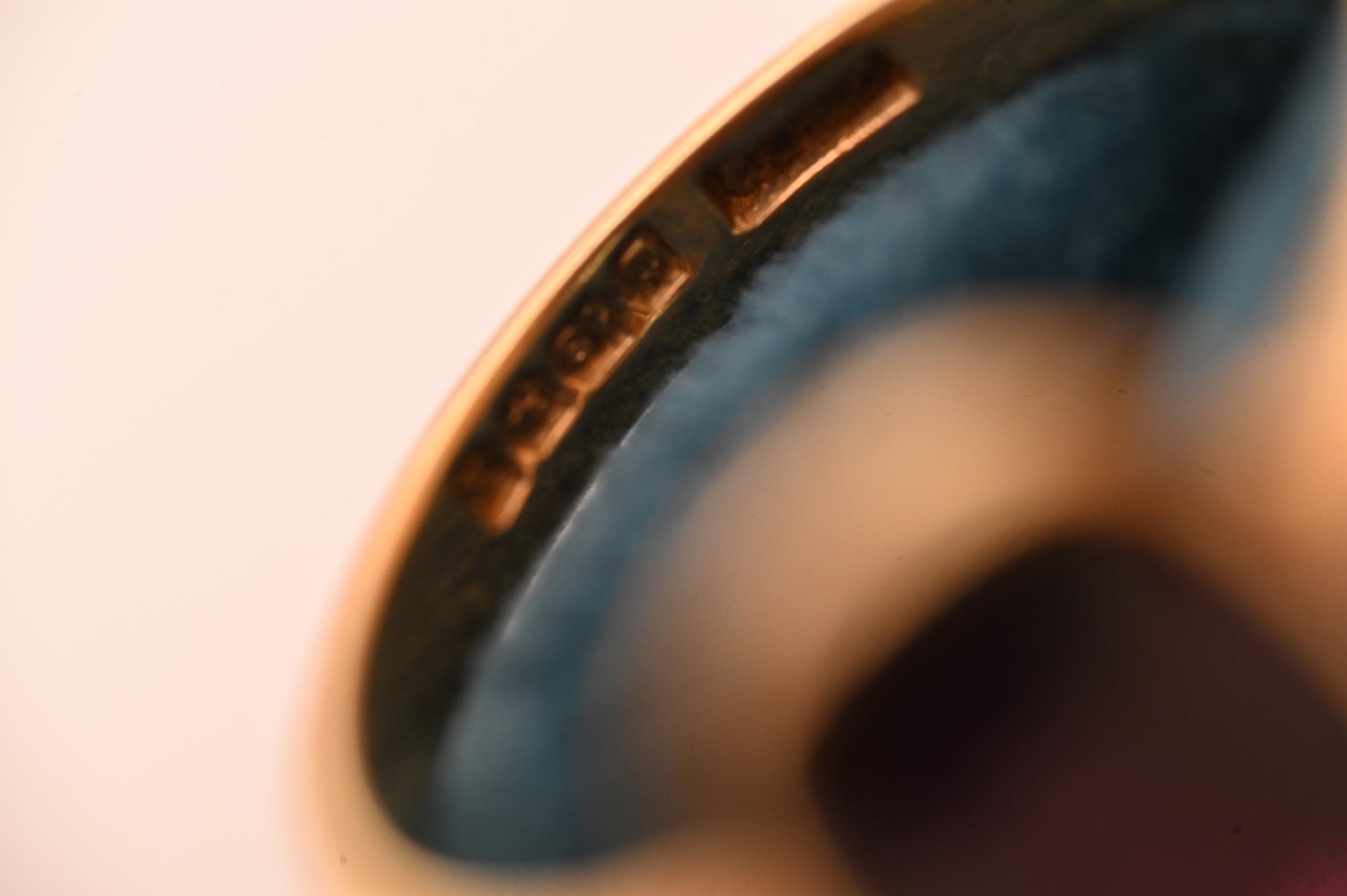 Genuine Antique 1909 Edwardian Rhodalite Garnet Ring - Solid 18ct Yellow Gold Estate Solitaire - Birmingham Assayed, Estate Jewelry 9k. 8.5