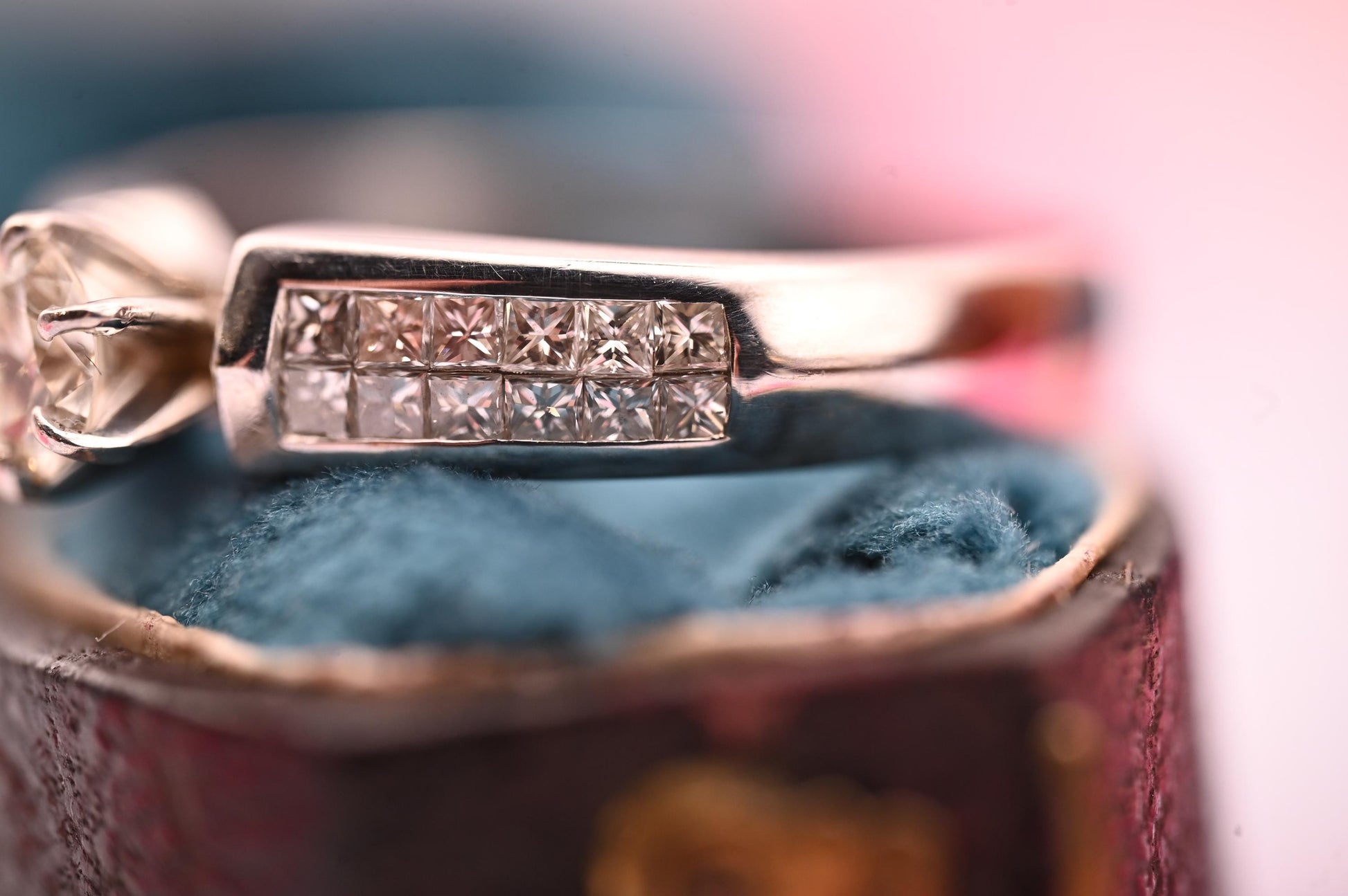 A Superb Vintage 18ct Diamond Engagement Ring Solitaire White Gold, Stunning 0.74 ct Diamond Size UK P, US 8. White Gold Promise Ring 18k