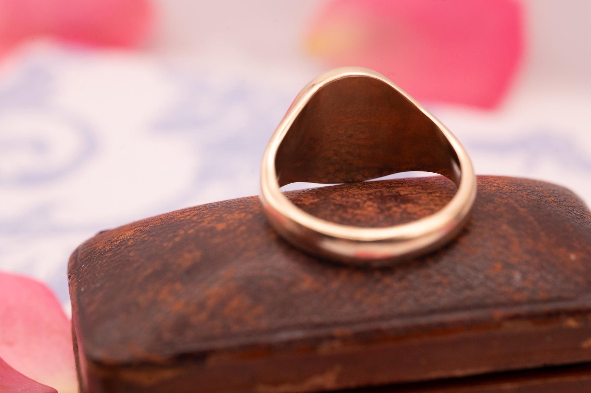 Vintage Heavy Signet Mens Ring 9ct Gold, Chunky Oval Plain Signet Classic Ring 9k, Estate Jewelry for Him - Size UK W / US 11