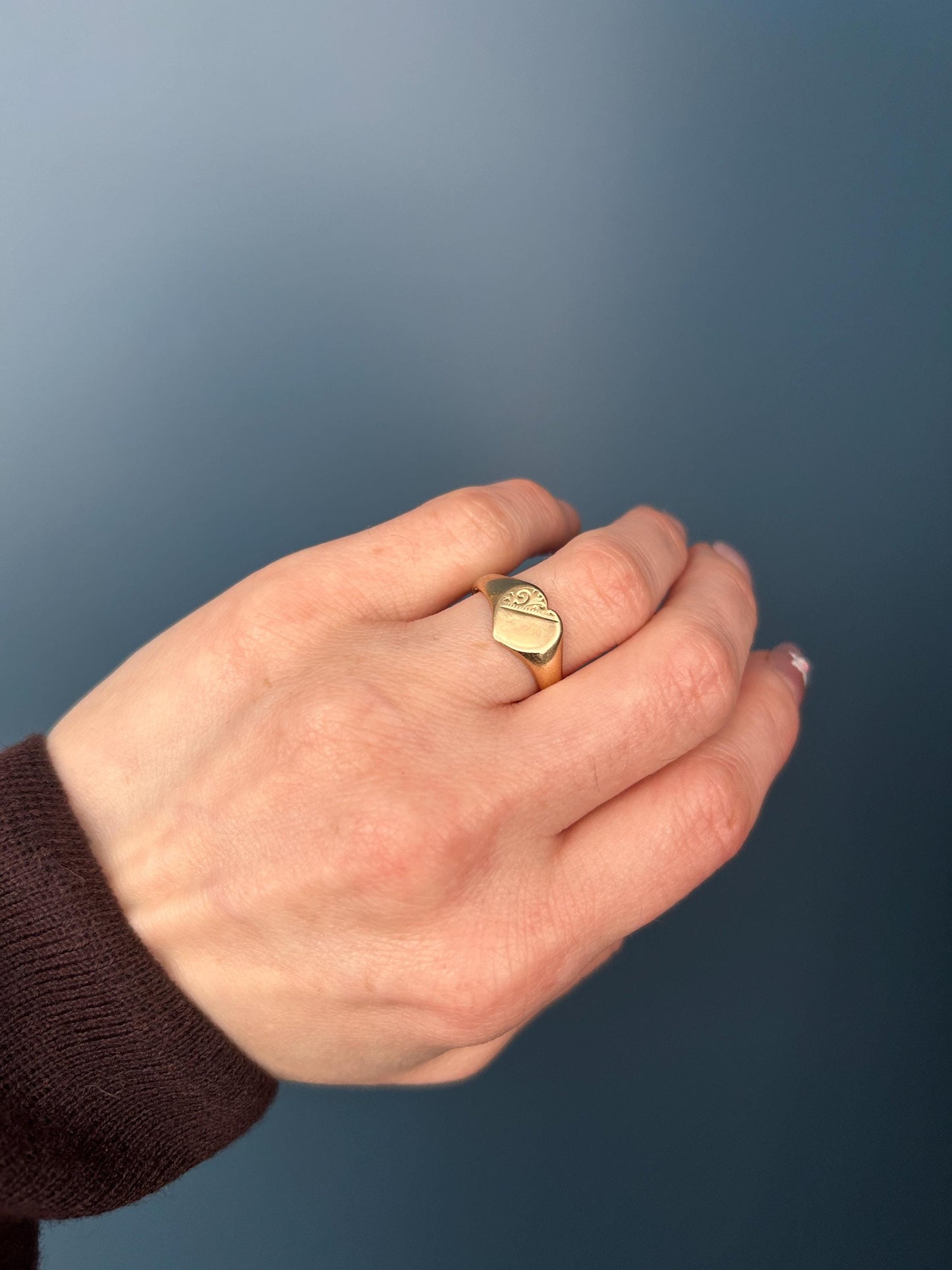 Vintage 1980s Signet Heart Ring 9ct Gold With Floral Scroll, Retro Jewelry Classic Ring, Heart Jewelry Size K / US 5.5