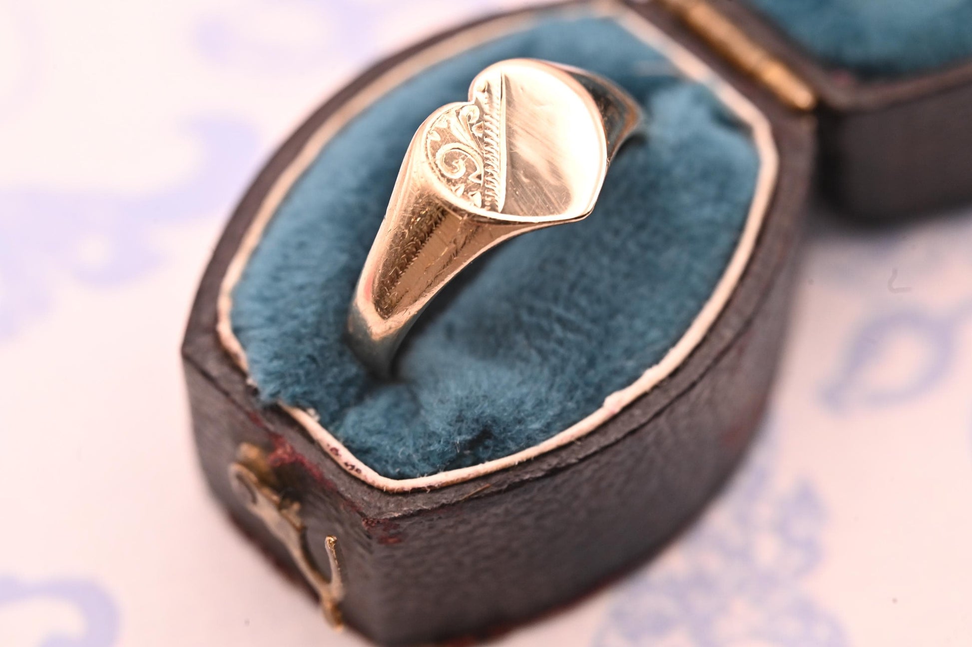 Vintage 1980s Signet Heart Ring 9ct Gold With Floral Scroll, Retro Jewelry Classic Ring, Heart Jewelry Size K / US 5.5