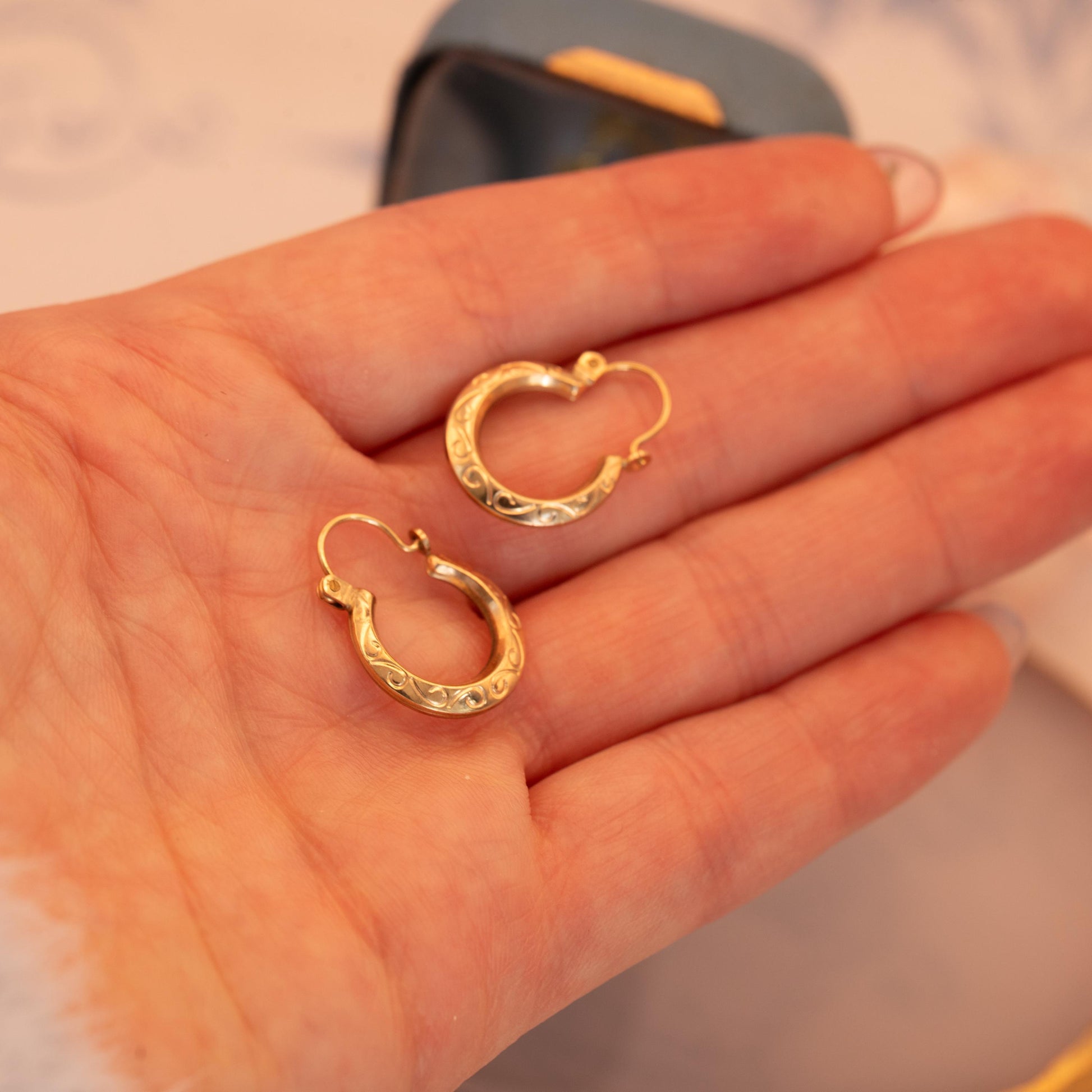 Vintage 9ct Gold Hoop Creole earrings | Simple Gold Hoops Minimalist Jewelry 9k