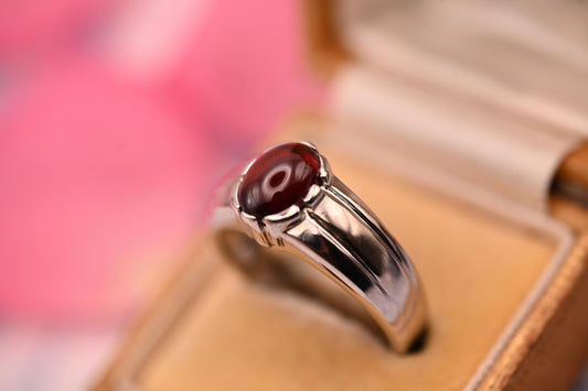 Vintage Men’s 9ct White Gold Garnet Ring | Cabochon Garnet Signet | January Birthstone Jewellery Men’s 9k Gold Jewelry