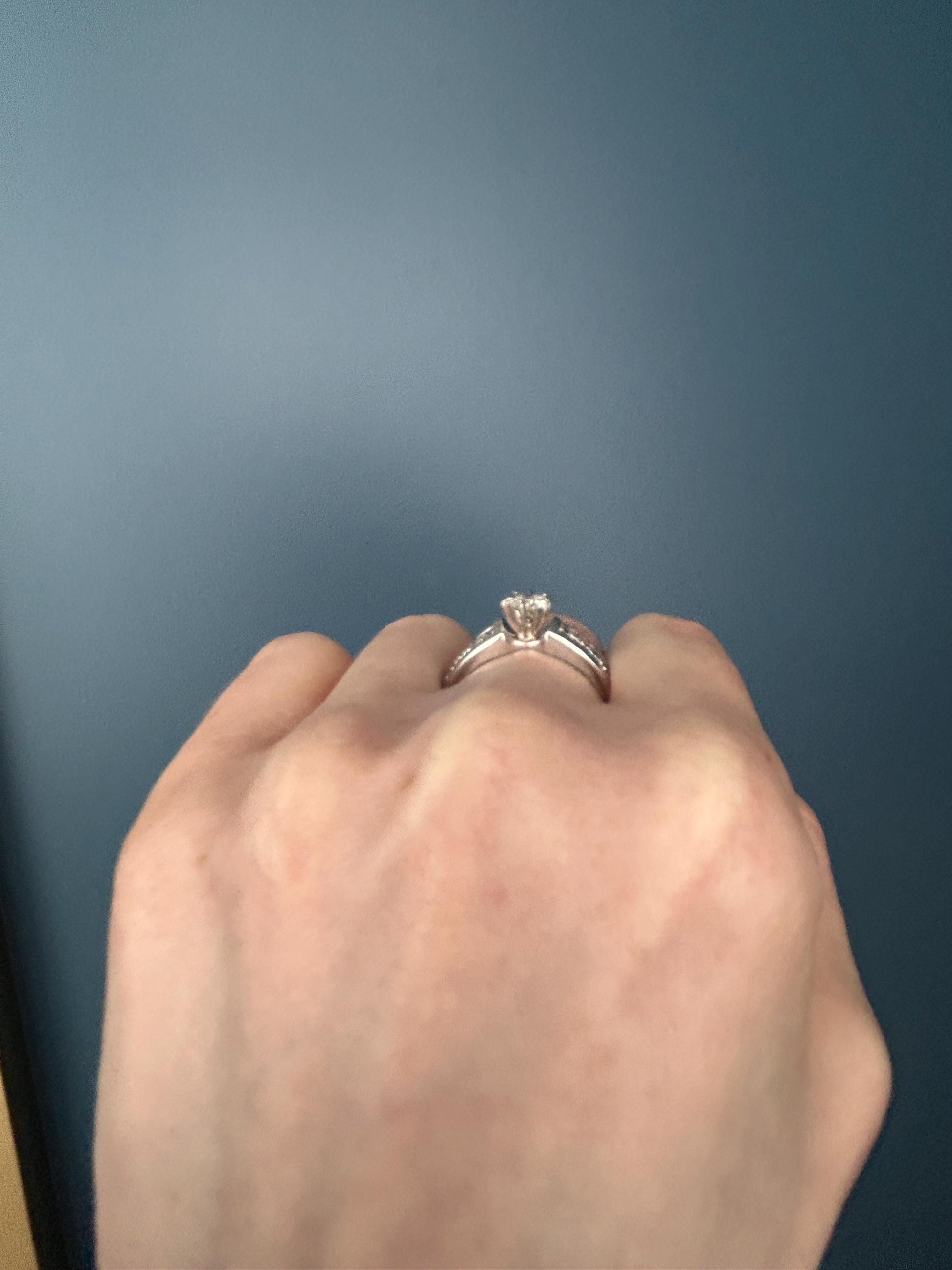 A Superb Vintage 18ct Diamond Engagement Ring Solitaire White Gold, Stunning 0.74 ct Diamond Size UK P, US 8. White Gold Promise Ring 18k