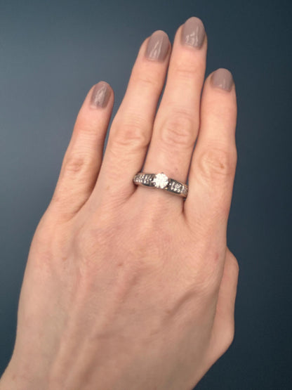 A Superb Vintage 18ct Diamond Engagement Ring Solitaire White Gold, Stunning 0.74 ct Diamond Size UK P, US 8. White Gold Promise Ring 18k