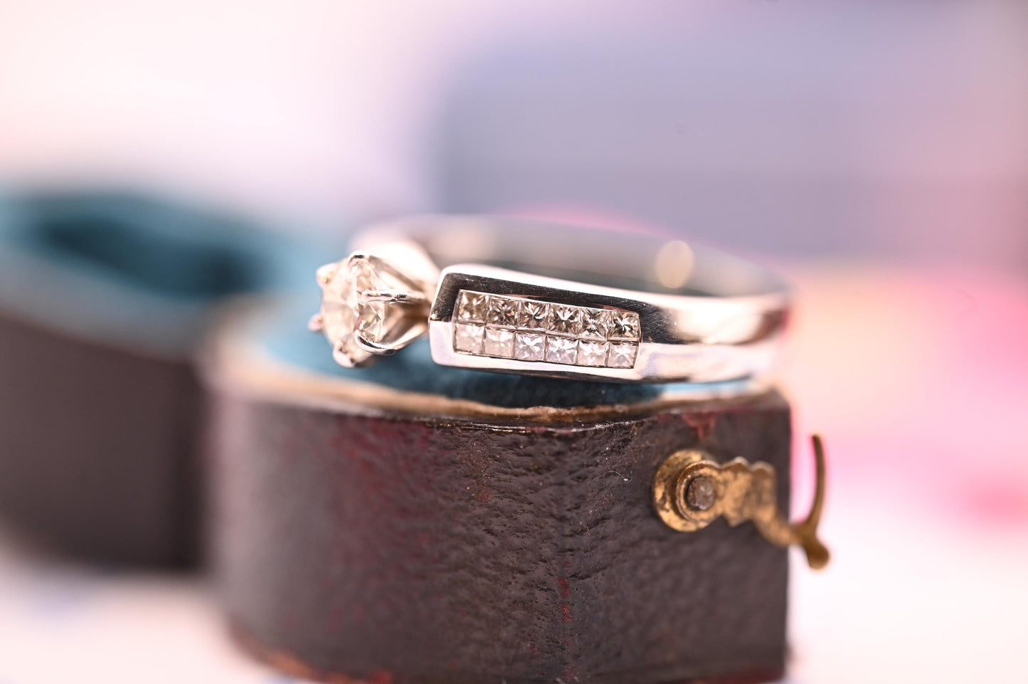 A Superb Vintage 18ct Diamond Engagement Ring Solitaire White Gold, Stunning 0.74 ct Diamond Size UK P, US 8. White Gold Promise Ring 18k