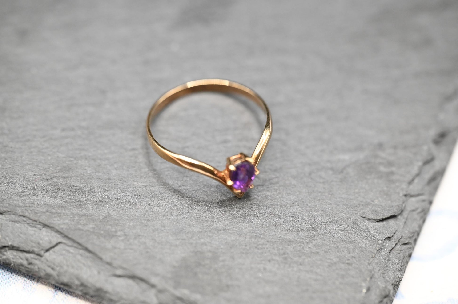 Beautiful Vintage 9ct Gold Amethyst Stack Ring Size N/ US 7 / Unusual Jewelry