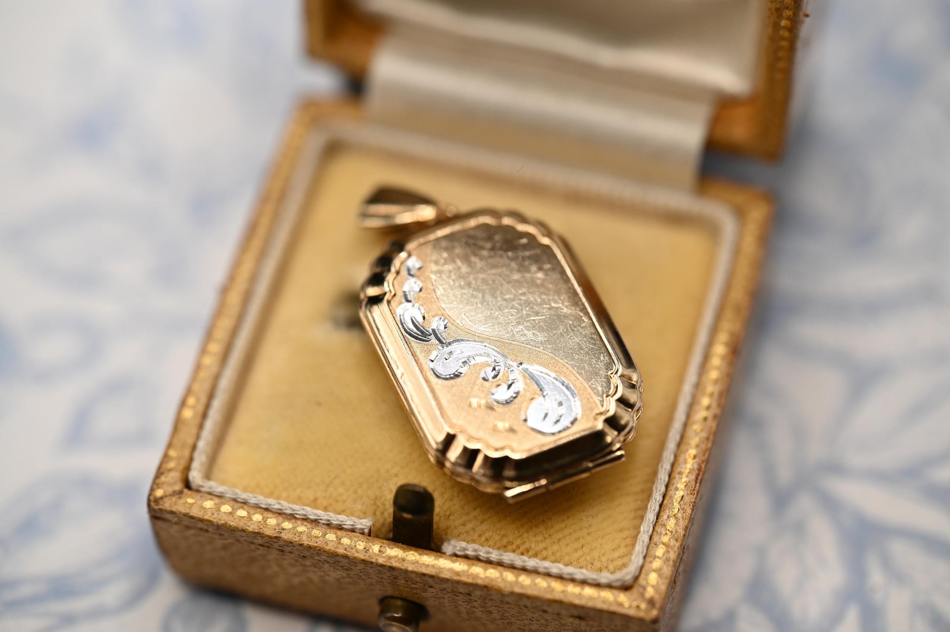 Vintage 9ct Gold Octogon Art Deco Style Locket with 18" Chain, keepsake necklace photo Jewelry 9k