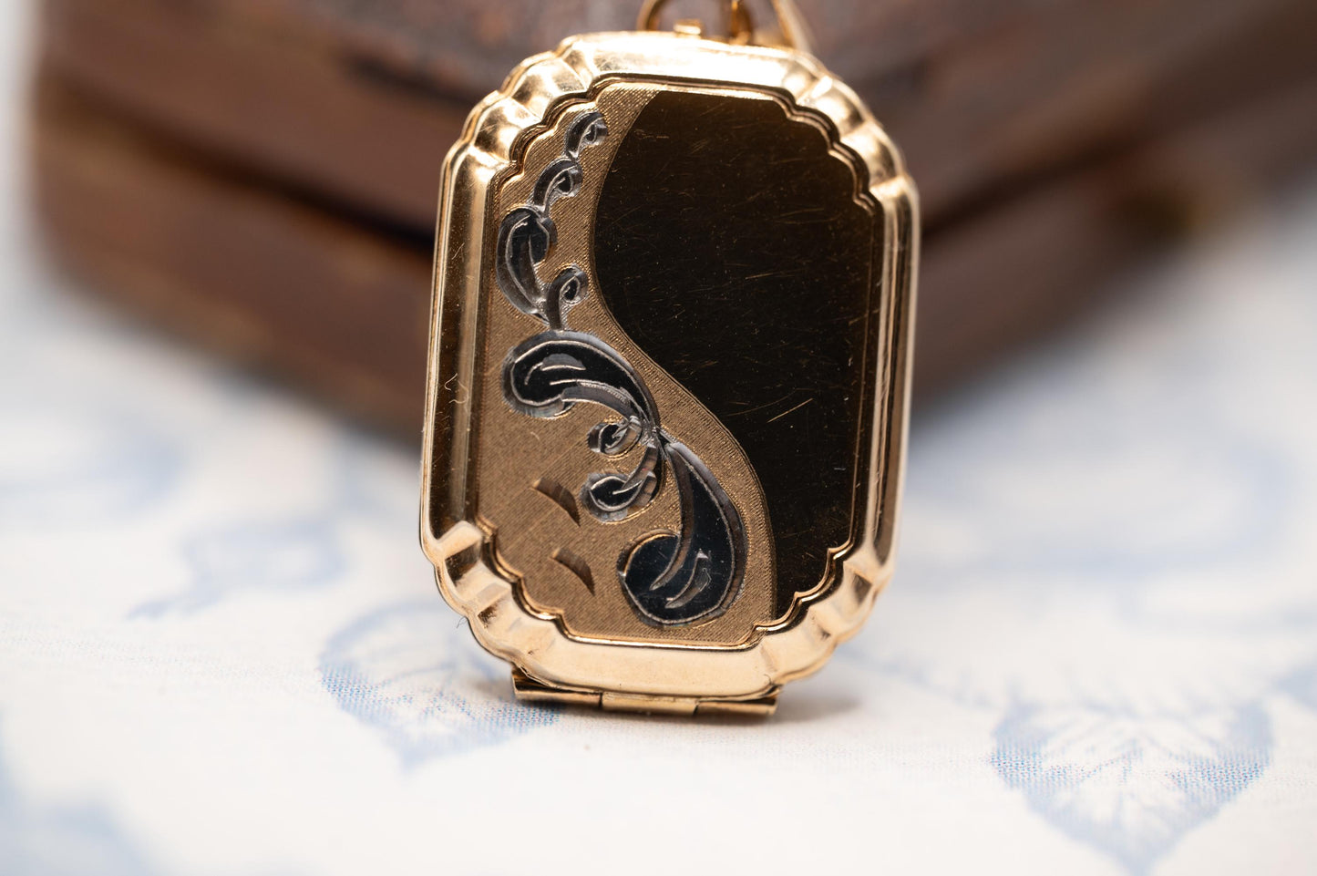 Vintage 9ct Gold Octogon Art Deco Style Locket with 18" Chain, keepsake necklace photo Jewelry 9k