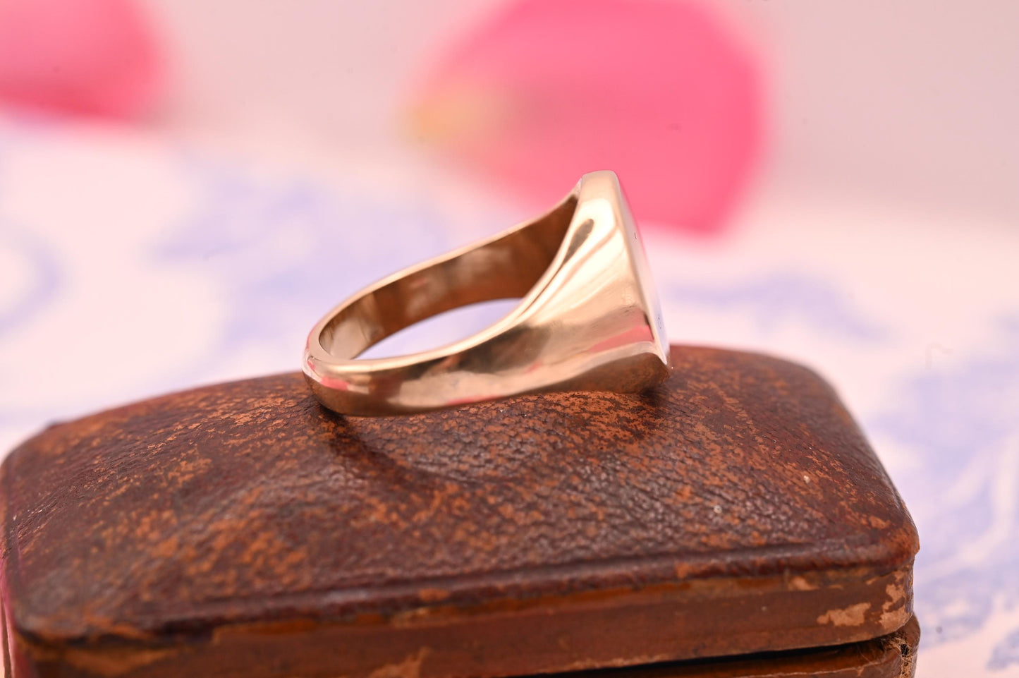 Vintage Heavy Signet Mens Ring 9ct Gold, Chunky Oval Plain Signet Classic Ring 9k, Estate Jewelry for Him - Size UK W / US 11