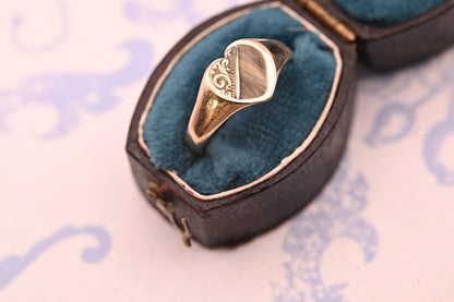 Vintage 1980s Signet Heart Ring 9ct Gold With Floral Scroll, Retro Jewelry Classic Ring, Heart Jewelry Size K / US 5.5
