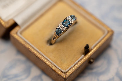 Vintage Half Eternity Blue Topaz & Diamond 9ct Yellow Gold Ring - Stack Ring 9k Size M / 6.5