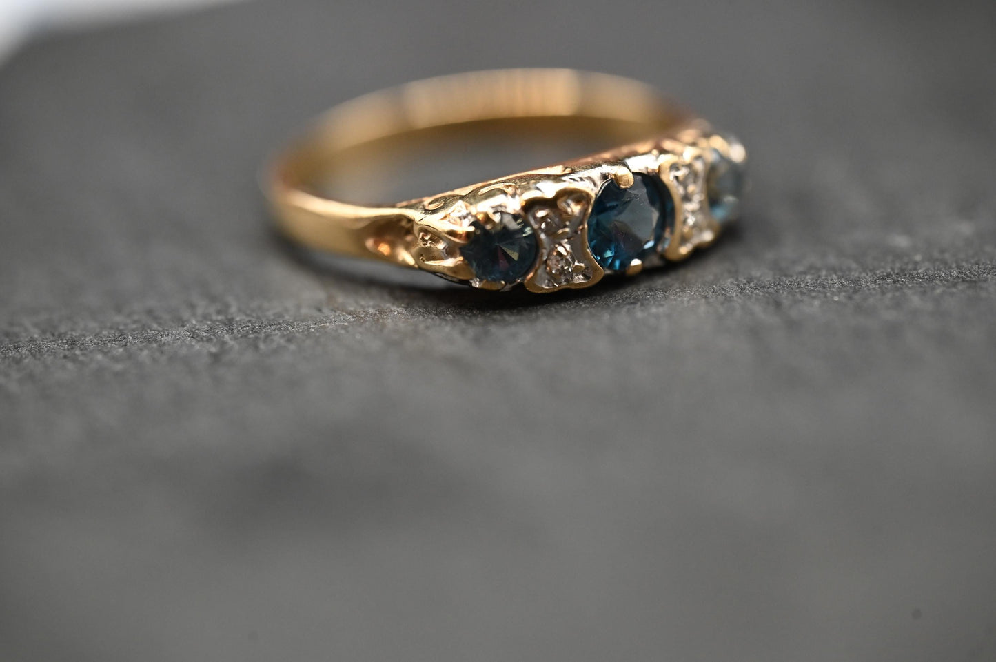 Vintage Half Eternity Blue Topaz & Diamond 9ct Yellow Gold Ring - Stack Ring 9k Size M / 6.5