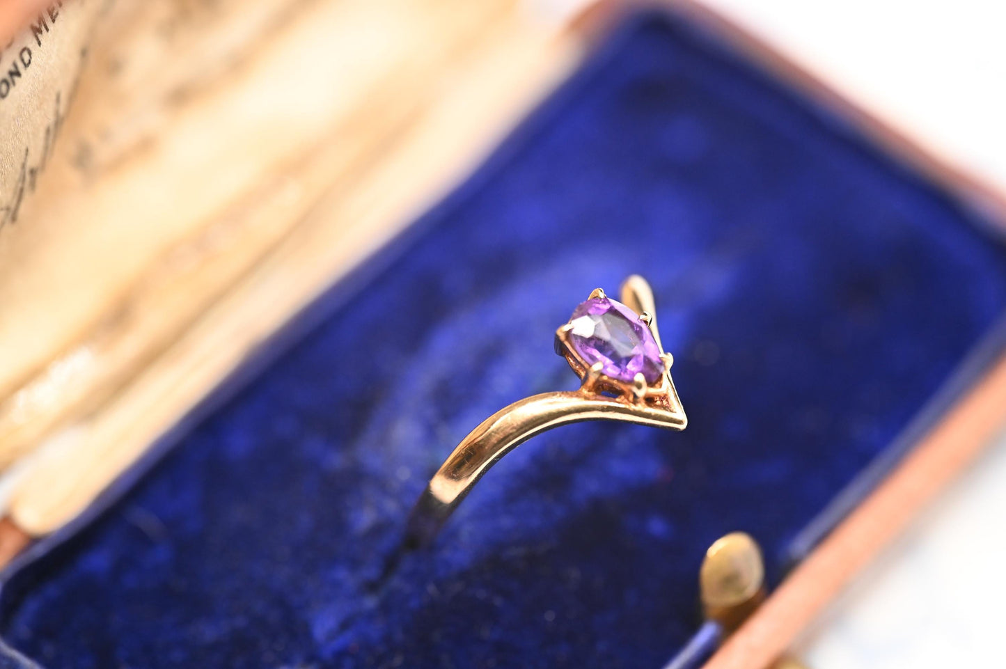 Beautiful Vintage 9ct Gold Amethyst Stack Ring Size N/ US 7 / Unusual Jewelry