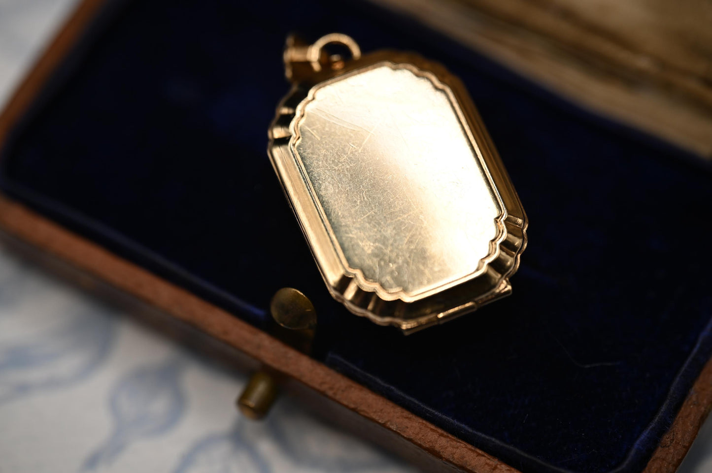 Vintage 9ct Gold Octogon Art Deco Style Locket with 18" Chain, keepsake necklace photo Jewelry 9k