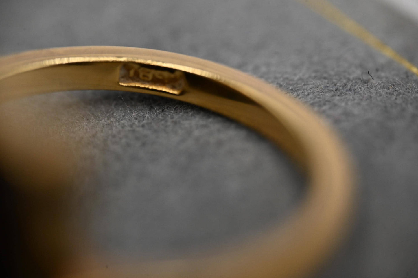 Antique Victorian 18ct Solid Yellow Gold Ring, Hard Stone Cameo Classical Male Figure - Estate Jewelry Size N / 7