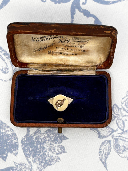 Vintage 14ct Solid Gold 'S' Initial Signet Ring - Dainty Signet Jewellery Size M / 6.5
