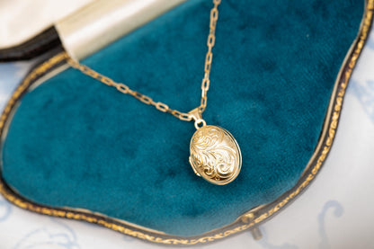 Vintage 18ct Gold Puffy Dome Locket - Unusual Photo Jewellery Locket Keepsake - Heirloom Jewelry