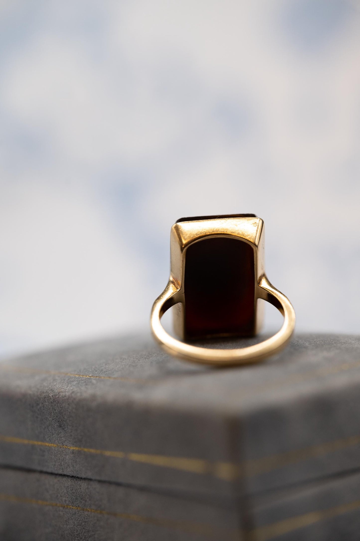 Antique Victorian 18ct Solid Yellow Gold Ring, Hard Stone Cameo Classical Male Figure - Estate Jewelry Size N / 7