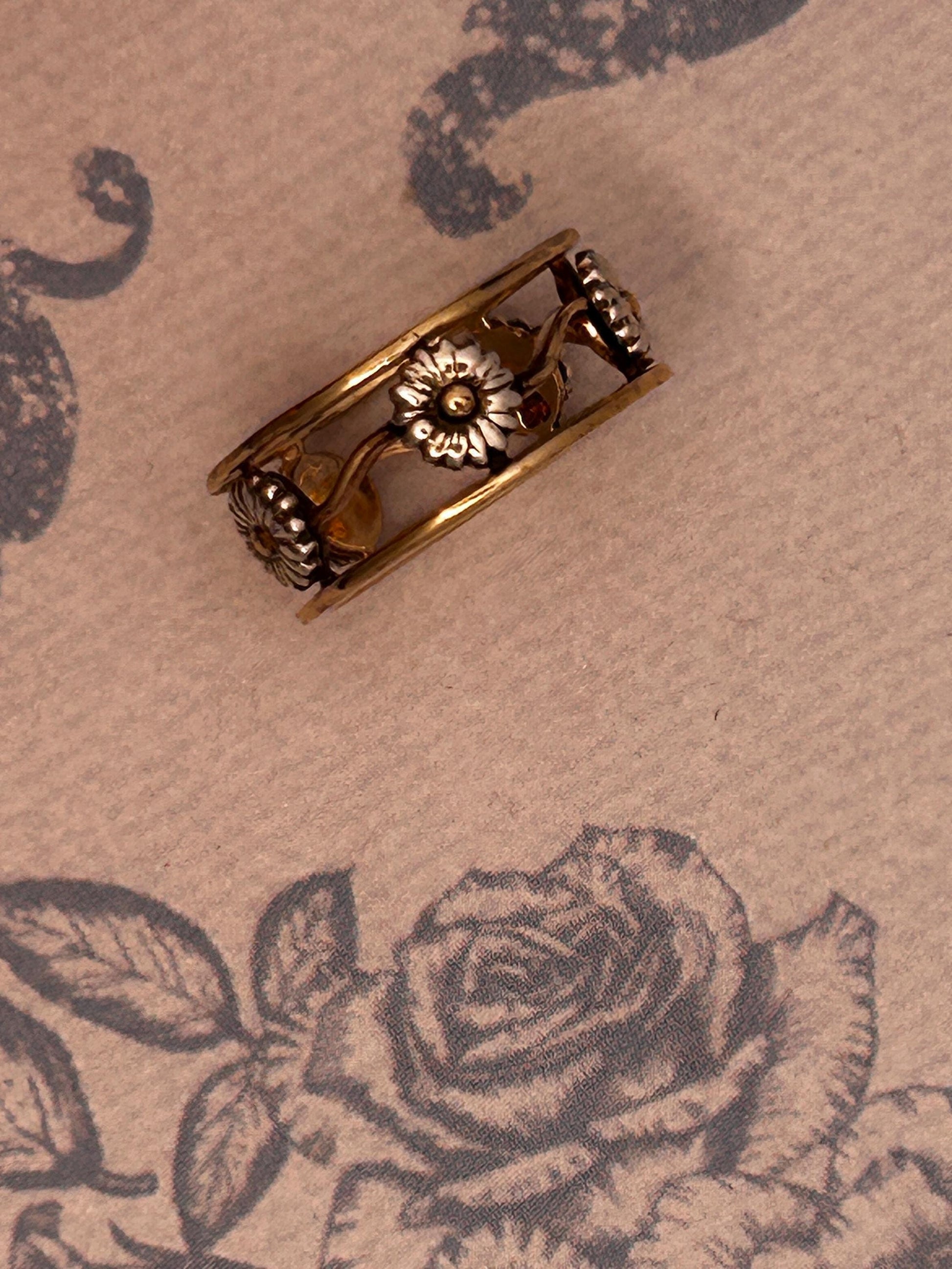 Vintage Clogau 9ct Yellow & White Gold Statement Daisy Ring - Size L / 6
