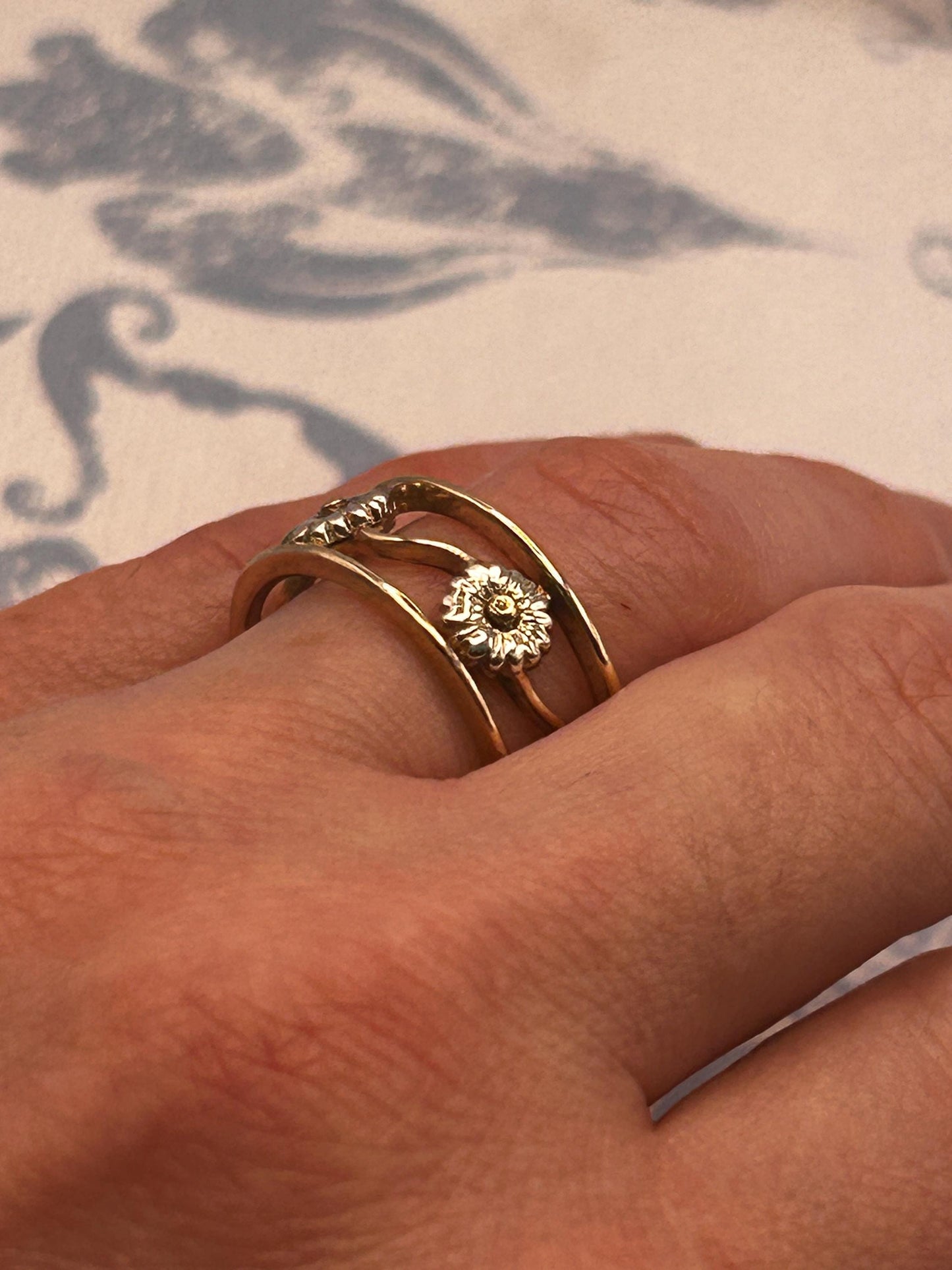 Vintage Clogau 9ct Yellow & White Gold Statement Daisy Ring