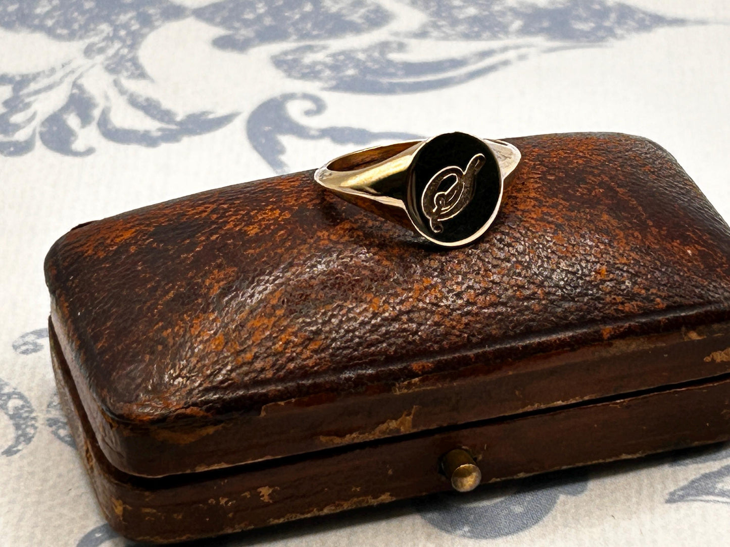 Vintage 14ct Solid Gold 'S' Initial Signet Ring - Dainty Signet Jewellery Size M / 6.5