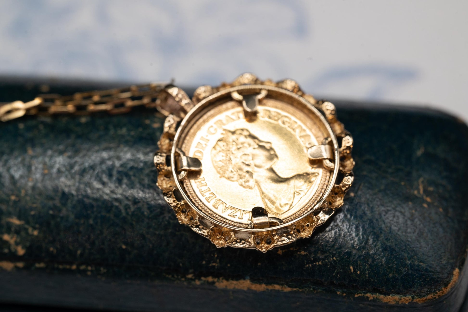 Vintage 1982 English Half Sovereign Coin Pendant with Chain 9ct Gold English Jewellery Heirloom