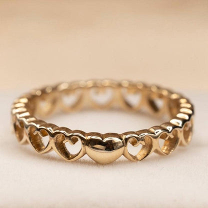 Vintage Clogau 9ct Gold Open Heart Stacking Ring Size P / 8 Pretty Dainty Band