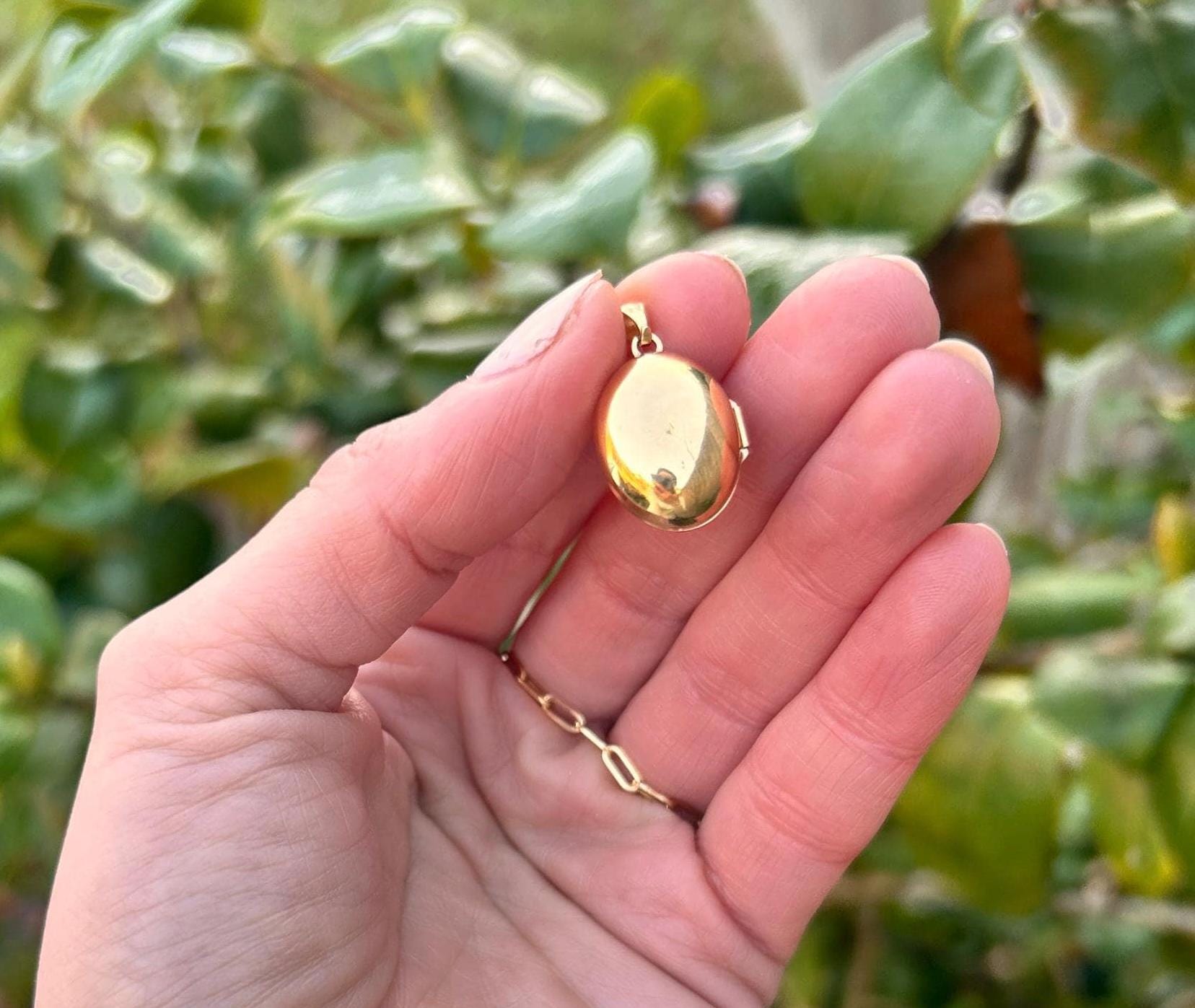 Vintage 18ct Gold Puffy Dome Locket - Unusual Photo Jewellery Locket Keepsake - Heirloom Jewelry