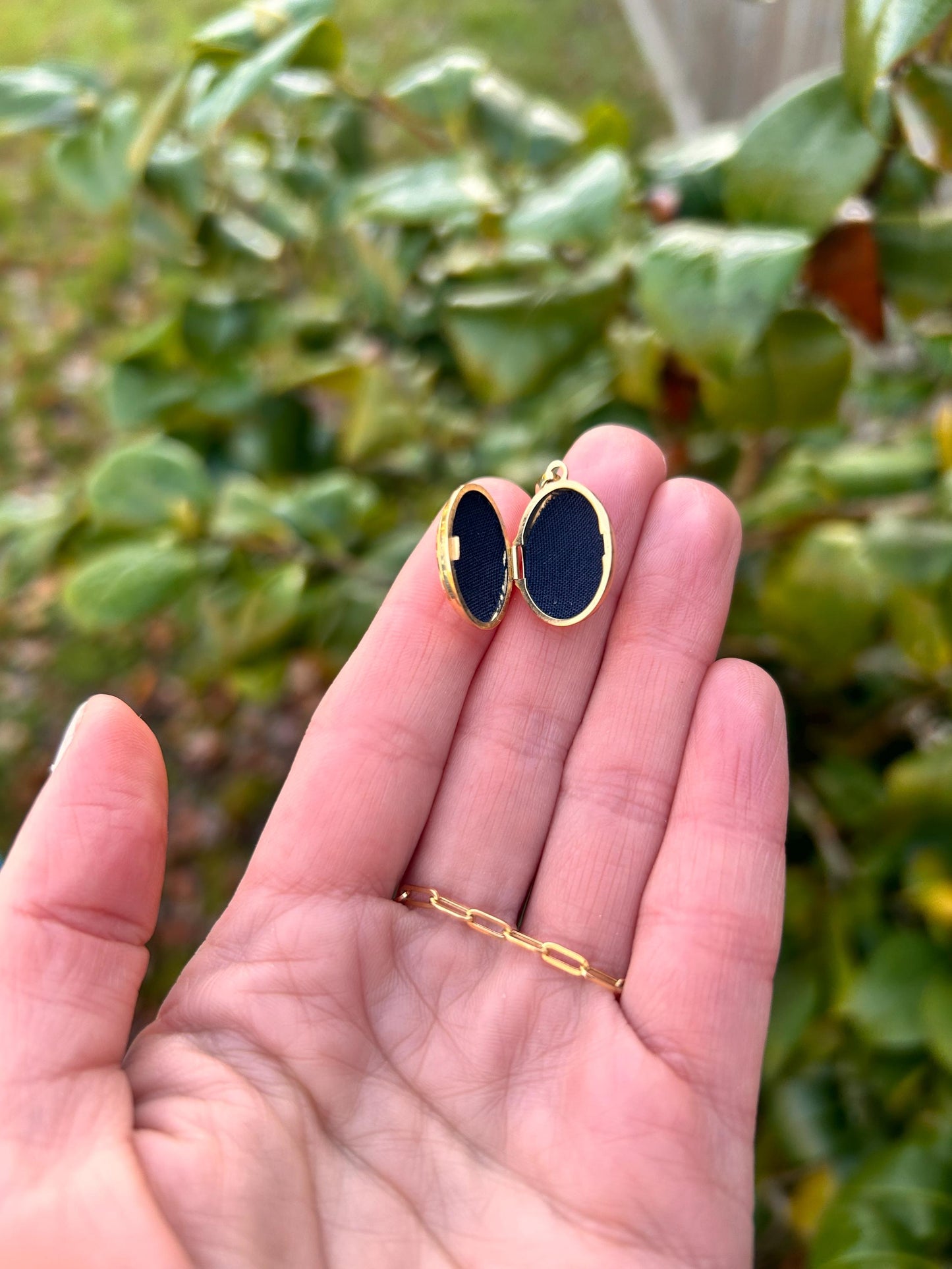 Vintage 18ct Gold Puffy Dome Locket - Unusual Photo Jewellery Locket Keepsake - Heirloom Jewelry