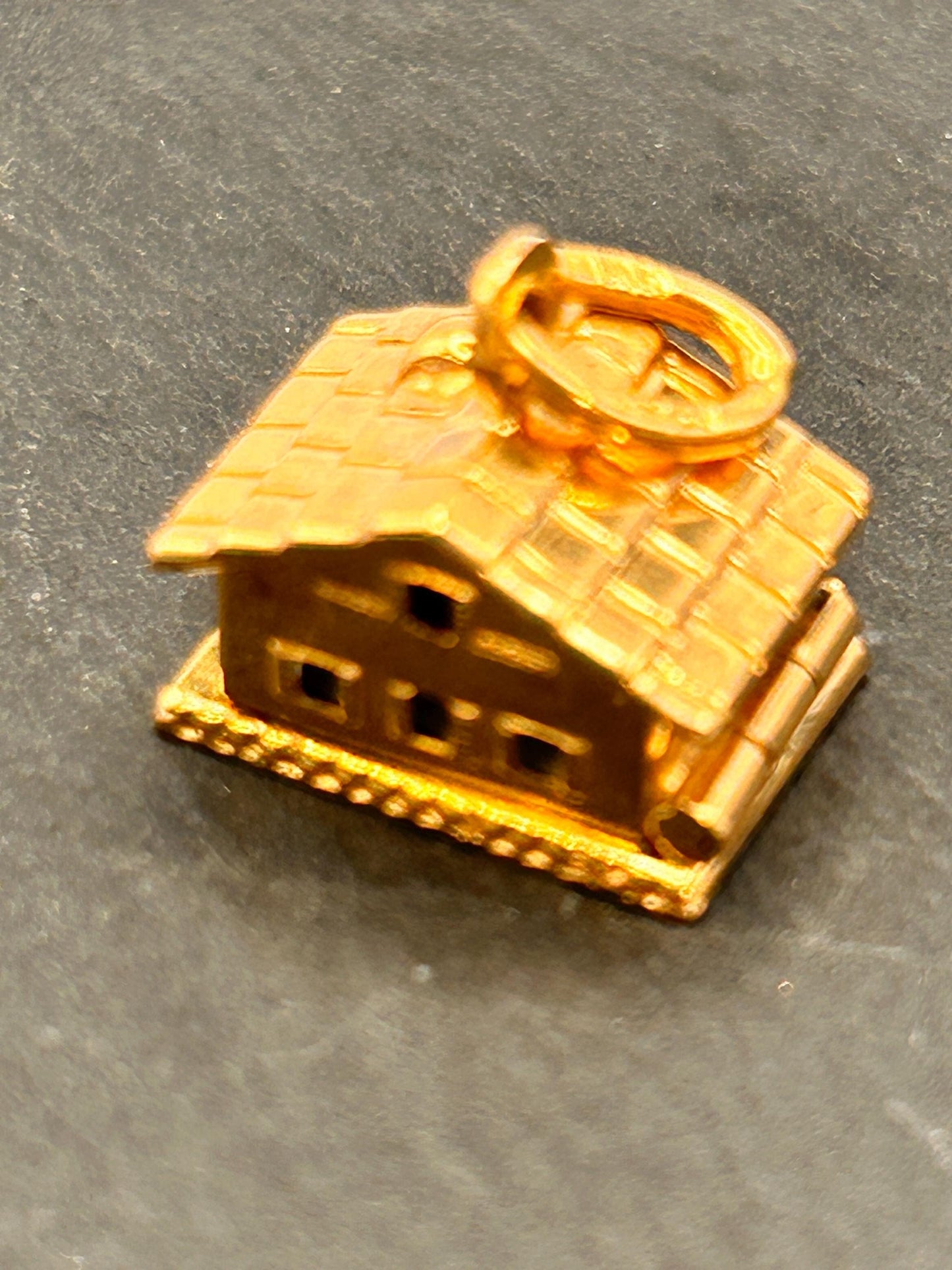 Vintage 18ct 'Home is where the heart is' Charm/ Pendant -collectors jewelry/heirloom - Unusual enamel