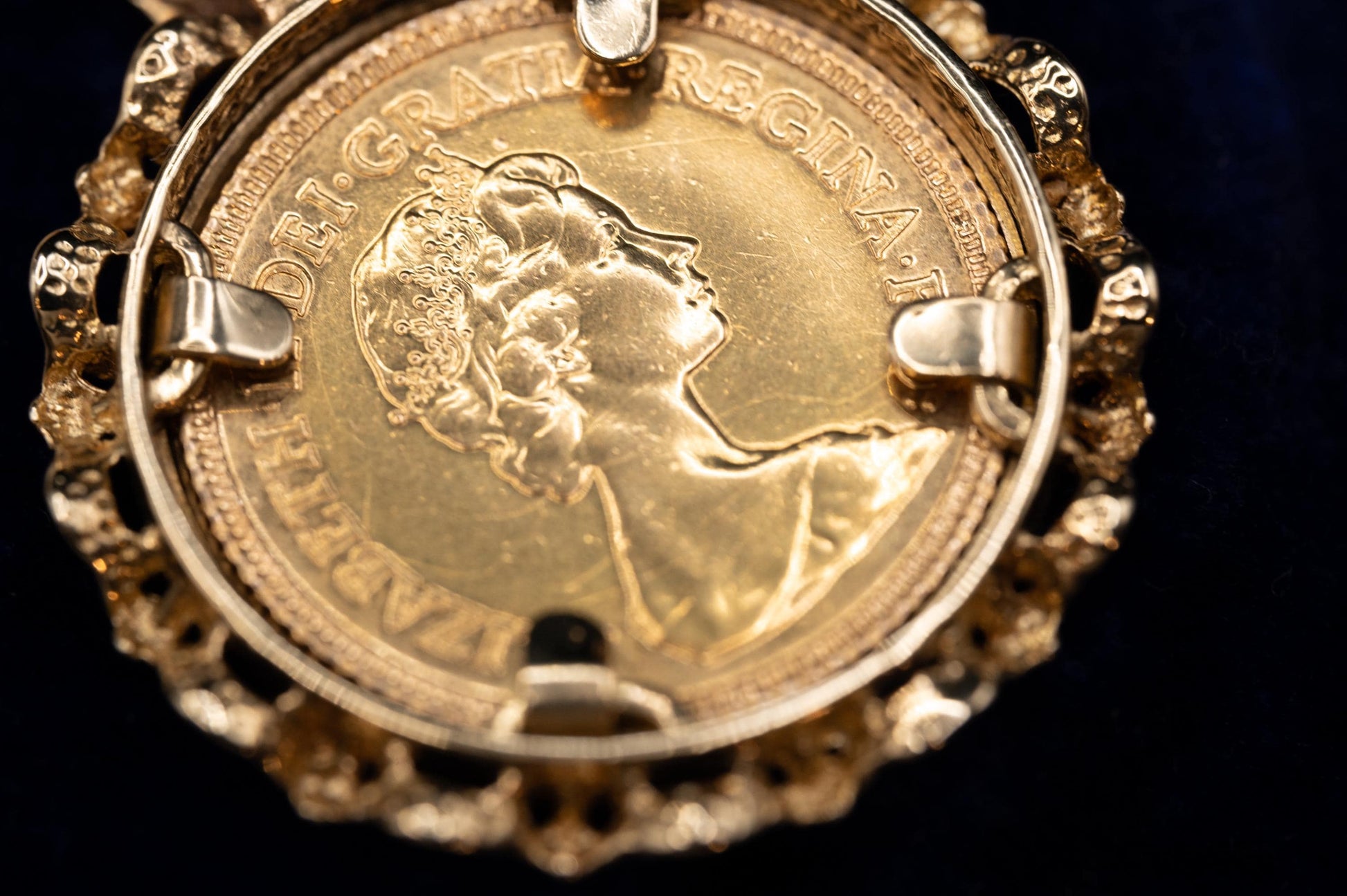 Vintage 1982 English Half Sovereign Coin Pendant with Chain 9ct Gold English Jewellery Heirloom