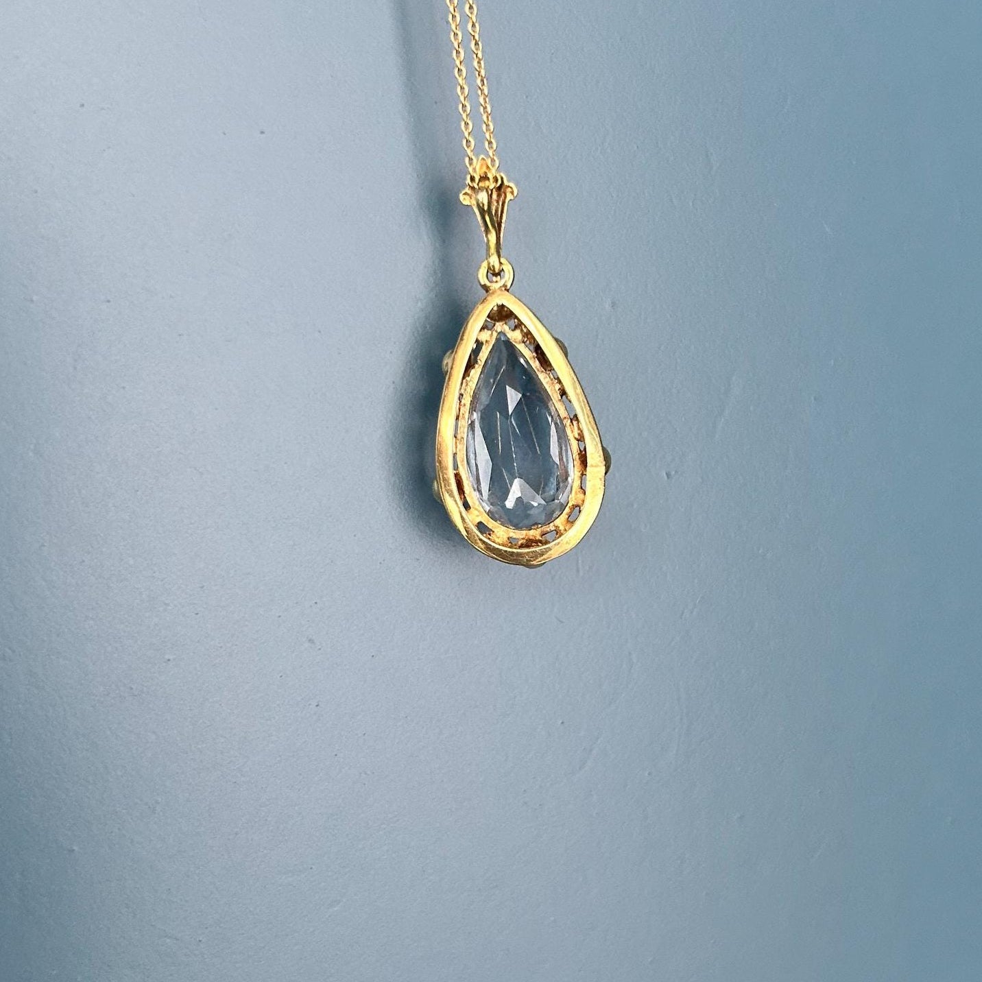 Vintage Mid-Century 14ct Gold Large Aquamarine Pendant with Chain