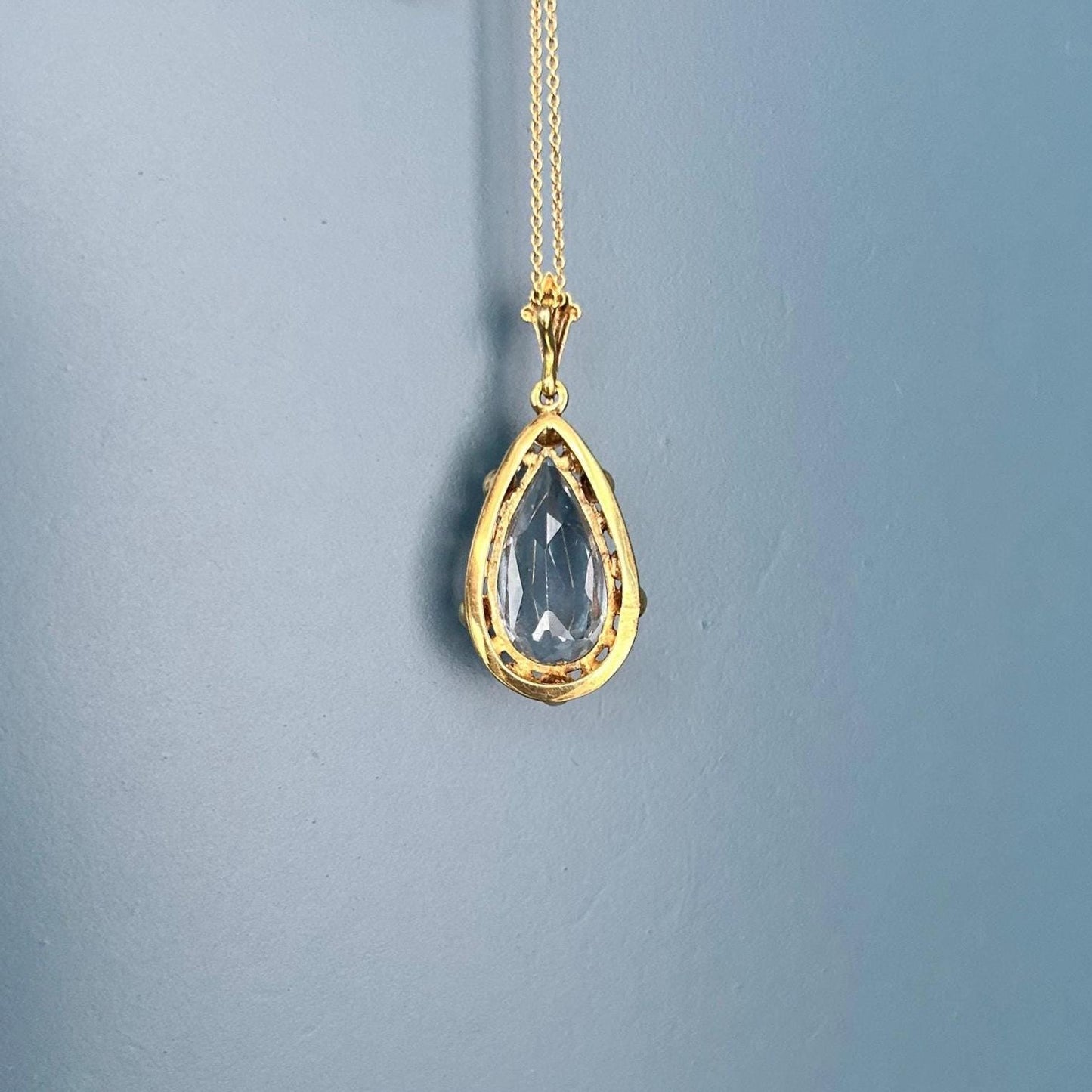 Vintage Mid-Century 14ct Gold Large Aquamarine Pendant with Chain