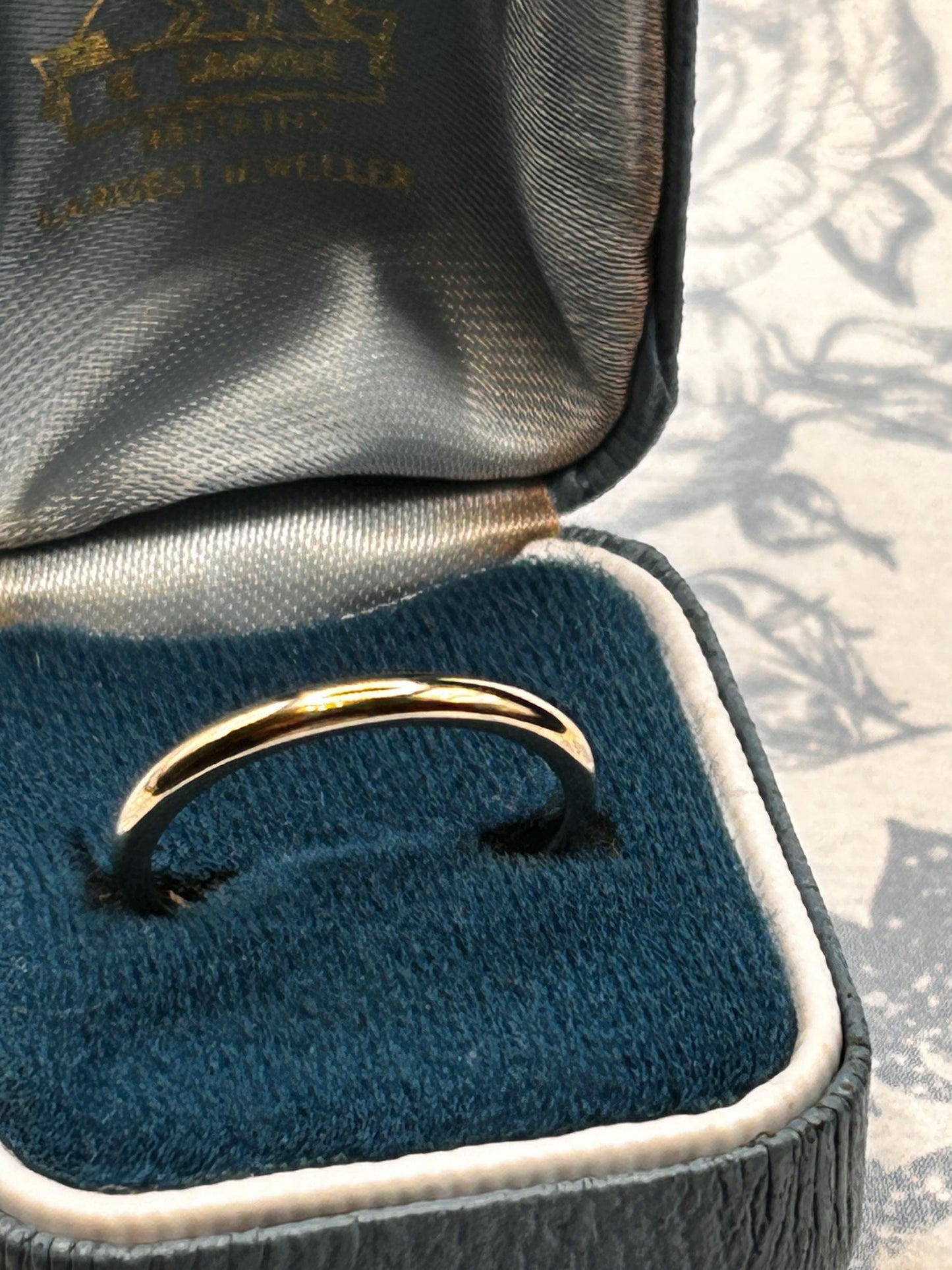 Clogau Cariad 9ct Gold Comfort Fit Wedding Band 2.3mm Slim D shape UK N US 7