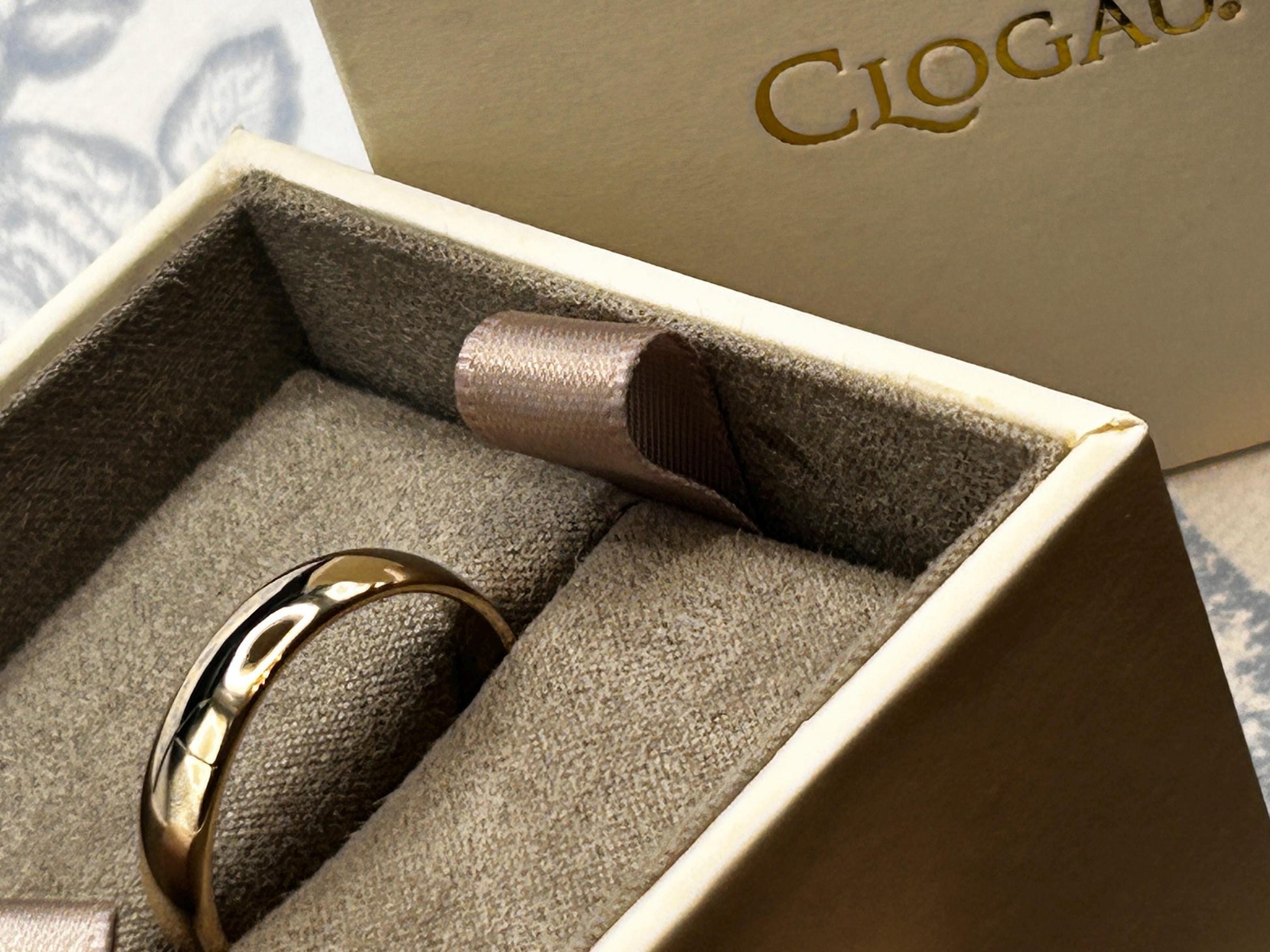 Pre-Loved Clogau Cariad 9ct Doughnut / Donut Gold Wedding Band 4.5mm Wide Size UK - S 1/2 / US- 9.5 Welsh Gold