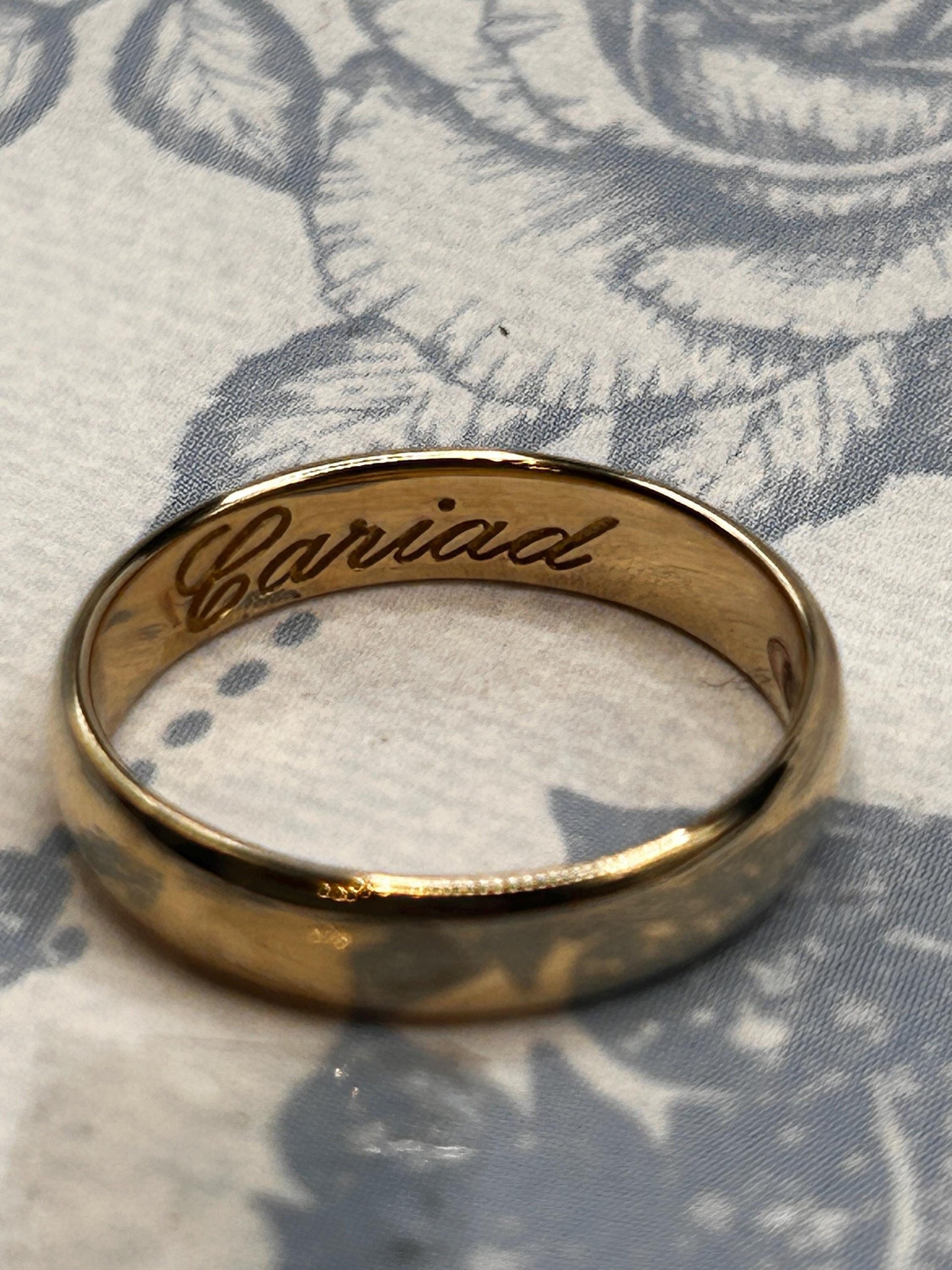 Pre-Loved Clogau Cariad 9ct Doughnut / Donut Gold Wedding Band 4.5mm Wide Size UK - S 1/2 / US- 9.5 Welsh Gold