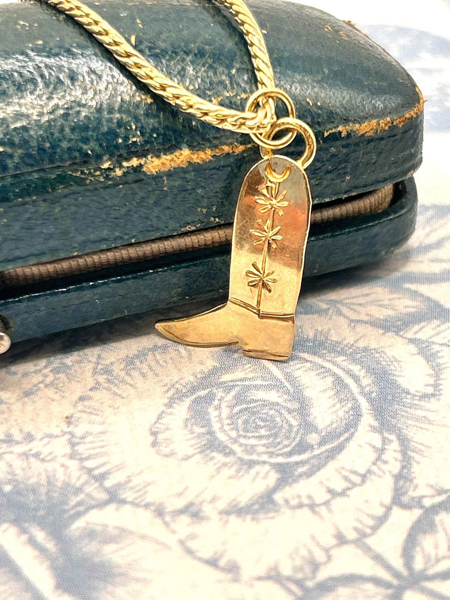 Vintage 14ct Gold Cowboy Boot Charm - Novelty 14k American Charm Mid Century