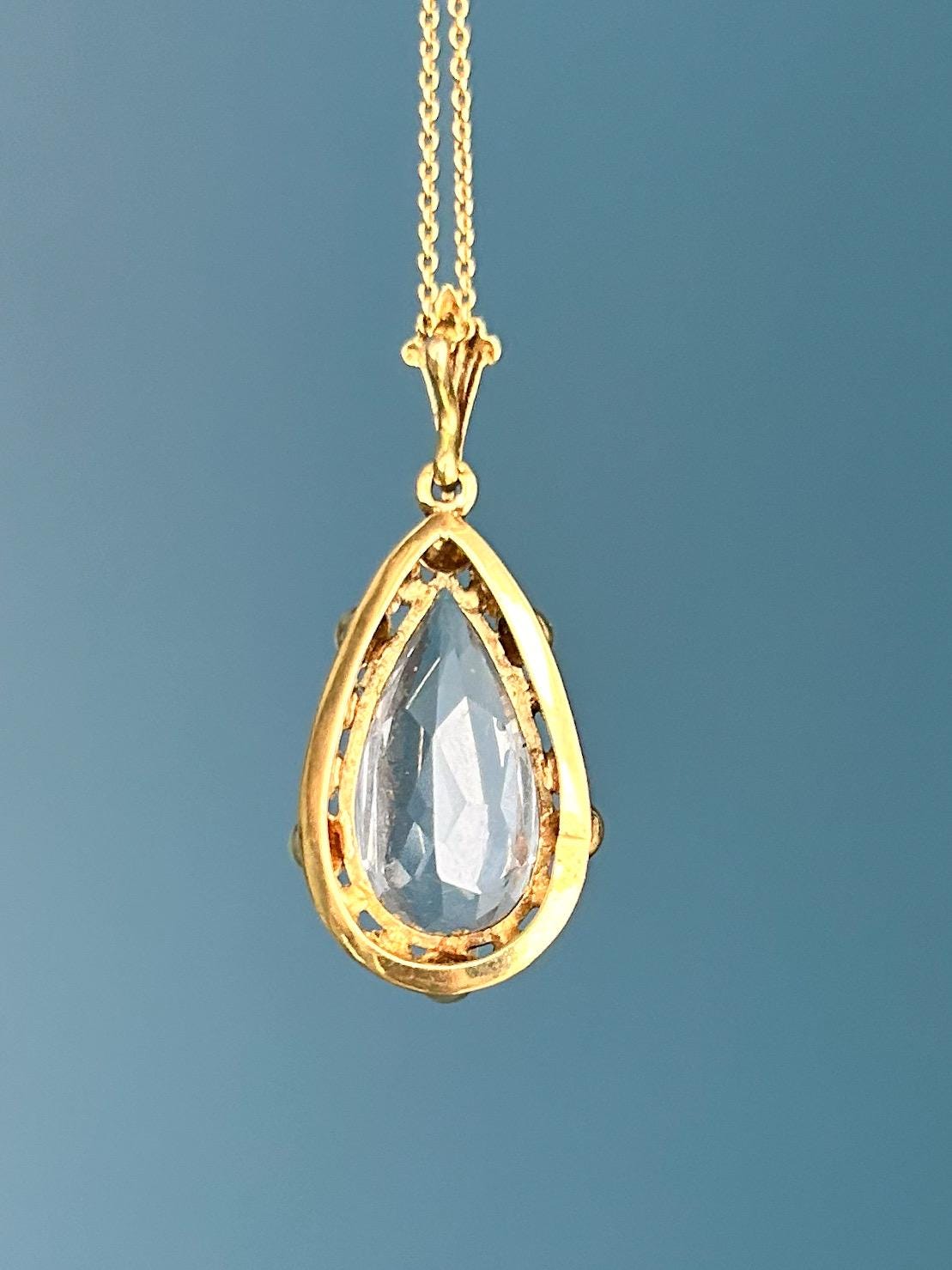 Vintage Mid-Century 14ct Gold Large Aquamarine Pendant with Chain
